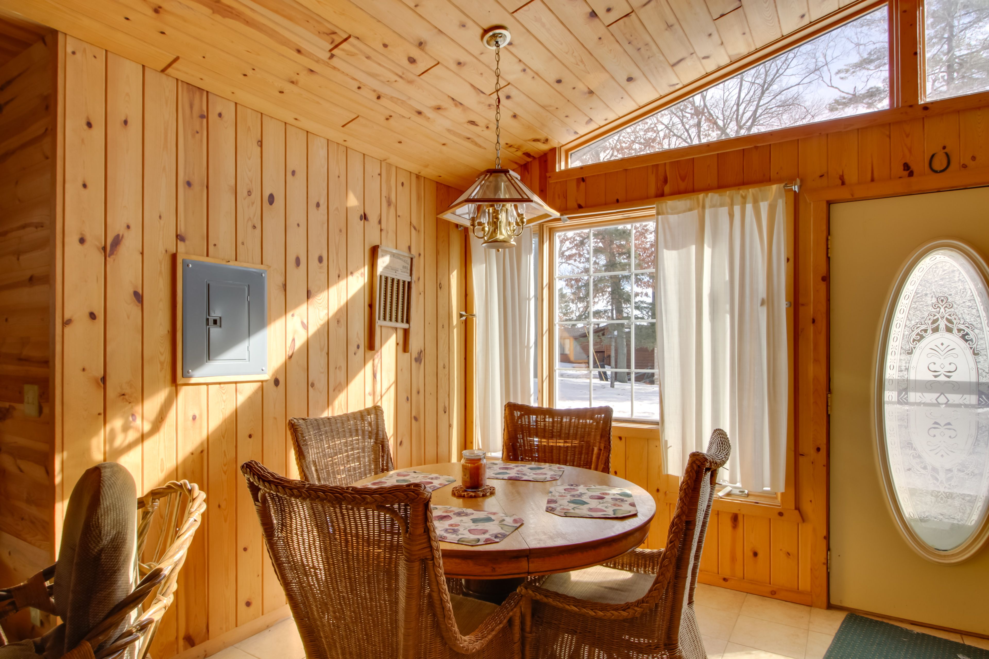 Dining Room | Dishware & Flatware