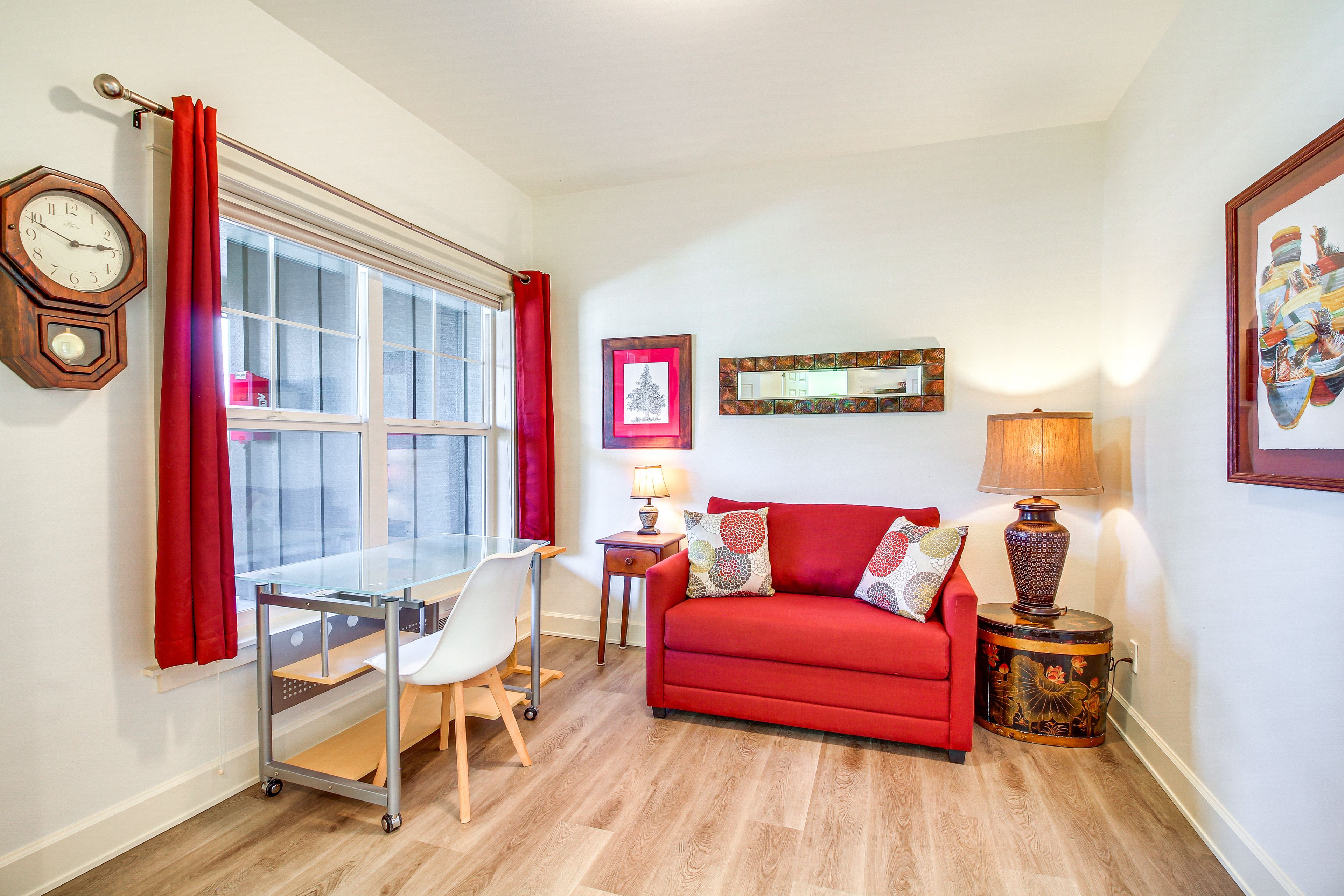 Bedroom 3 | Twin Sleeper Sofa | Laptop-Friendly Workspace