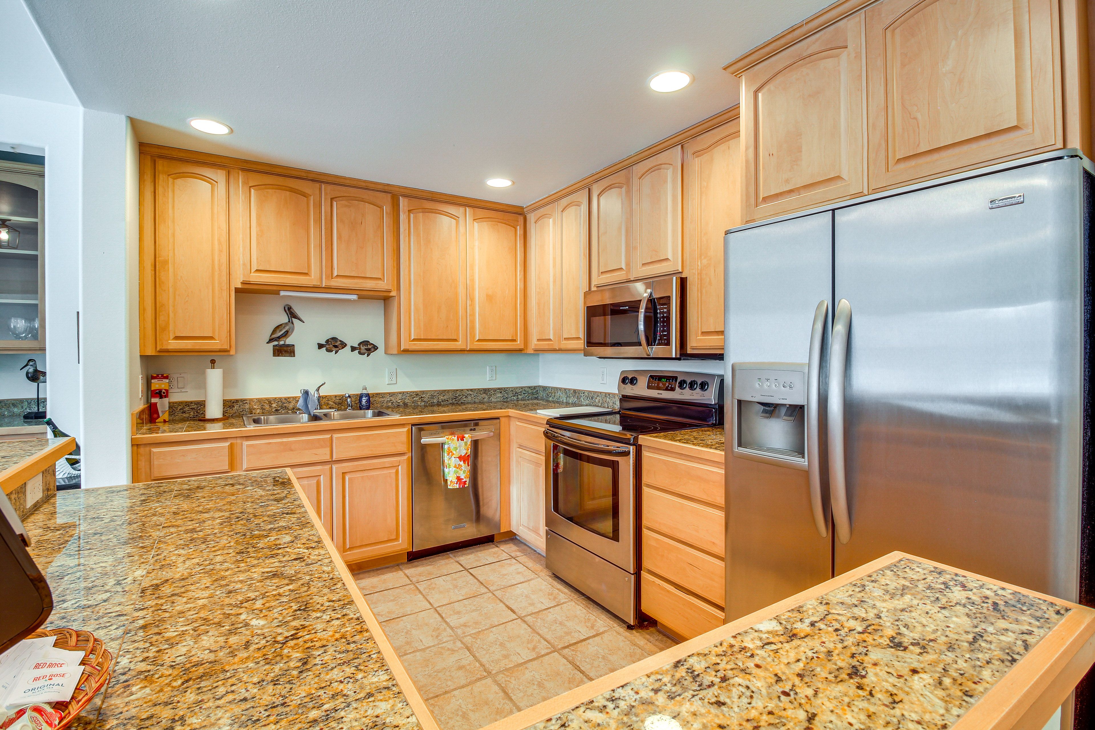 Kitchen | Single-Serve Coffee Maker | Dishwasher | Cooking Basics