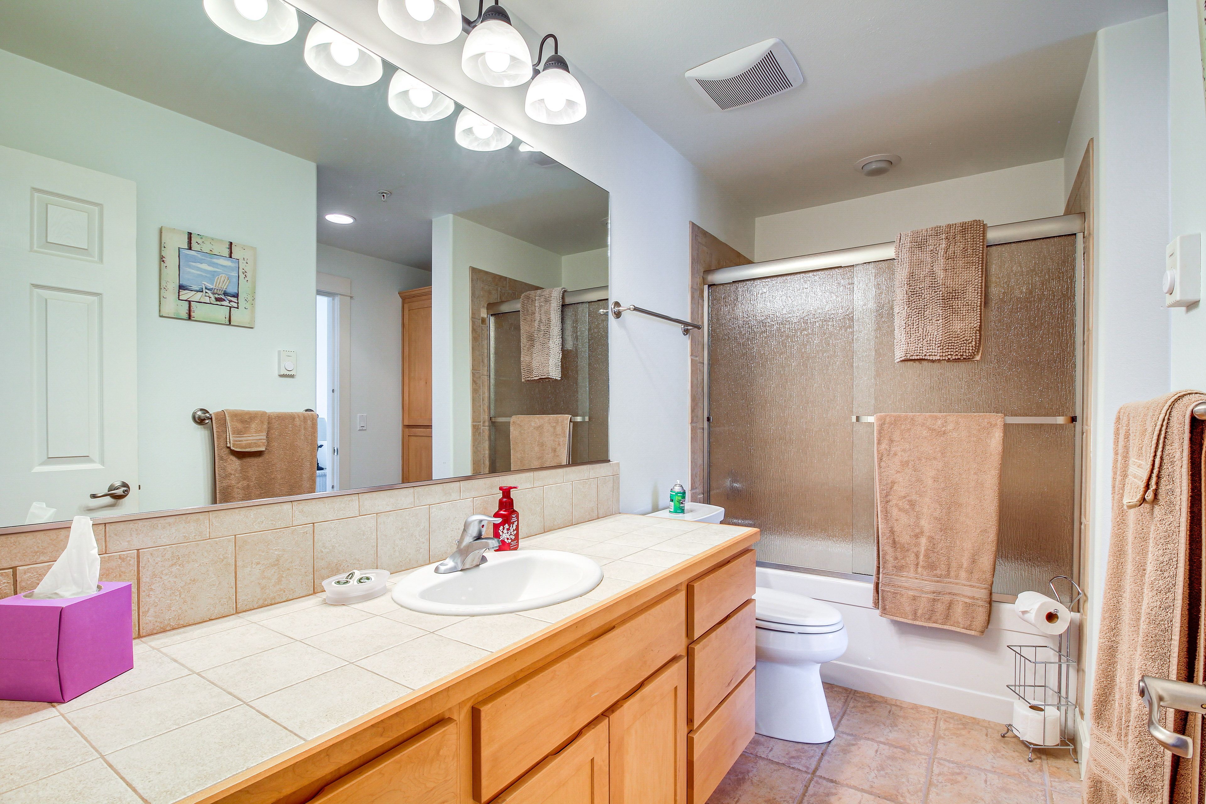 Full Bathroom