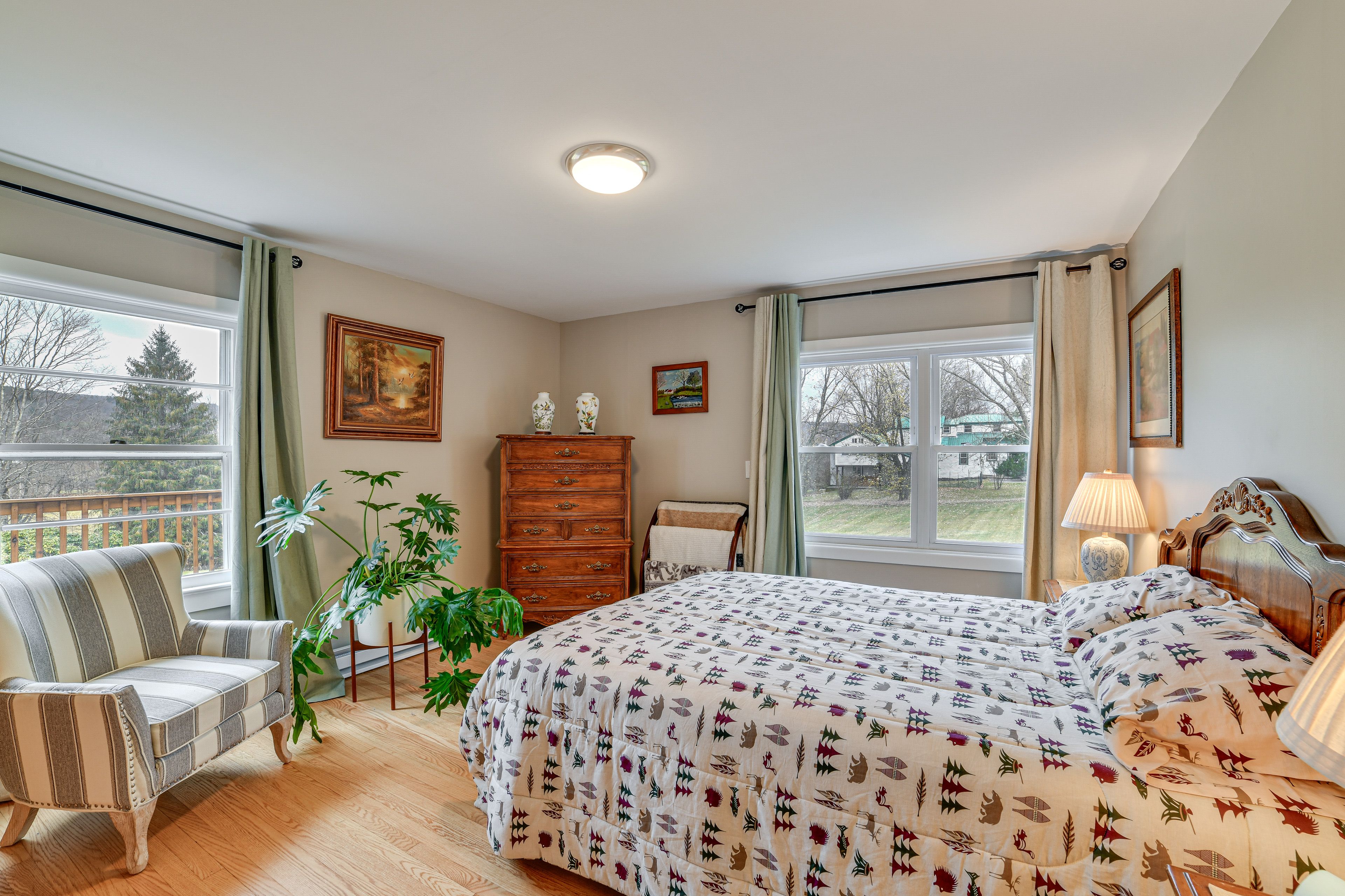 Bedroom 3 | Queen Bed | 1st Floor