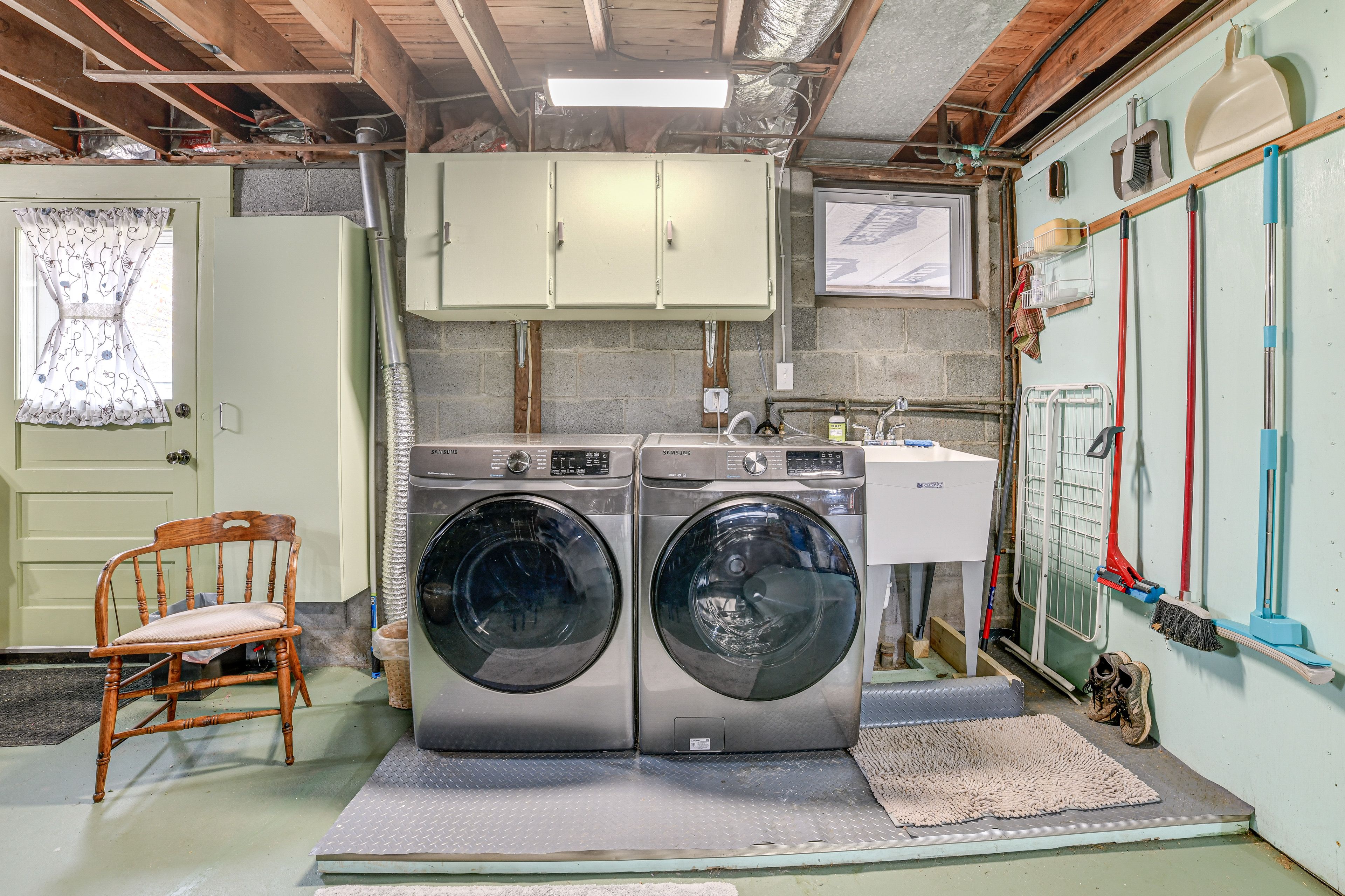 Laundry Room | Basement Floor