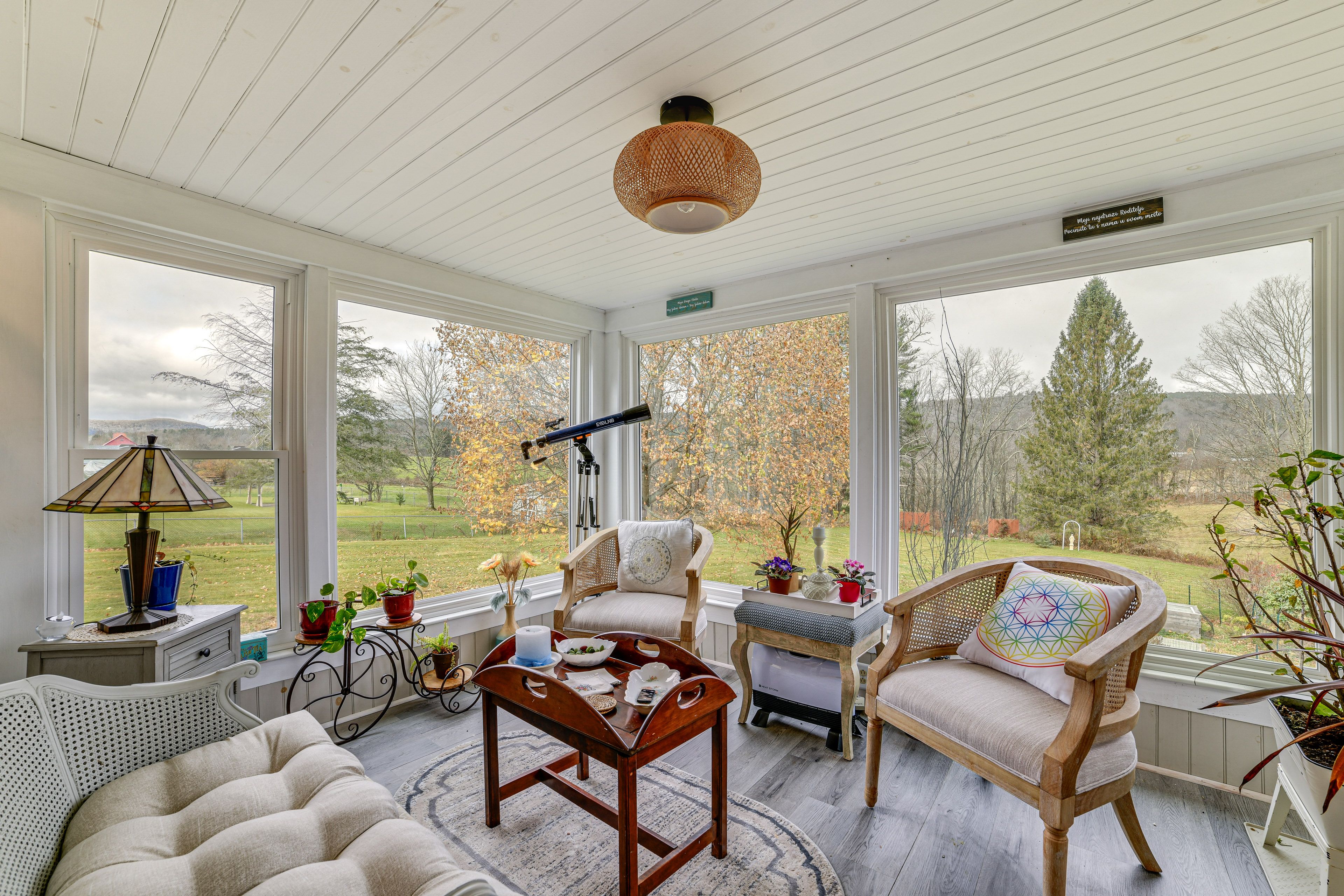 Franklin Vacation Rental | 3BR | 1.5BA | 2,100 Sq Ft | 2 Steps Required