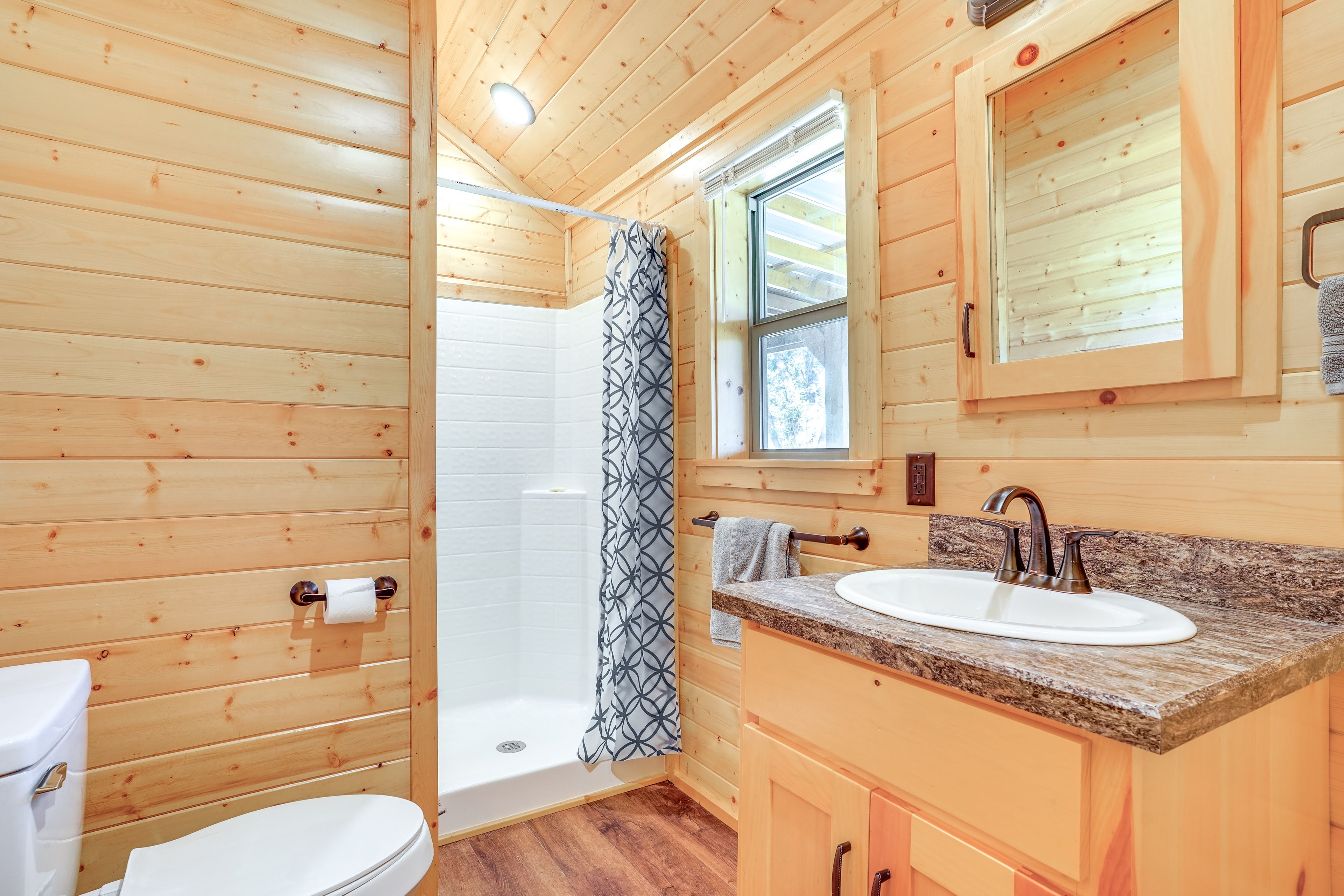 Full Bathroom | In-Unit Laundry