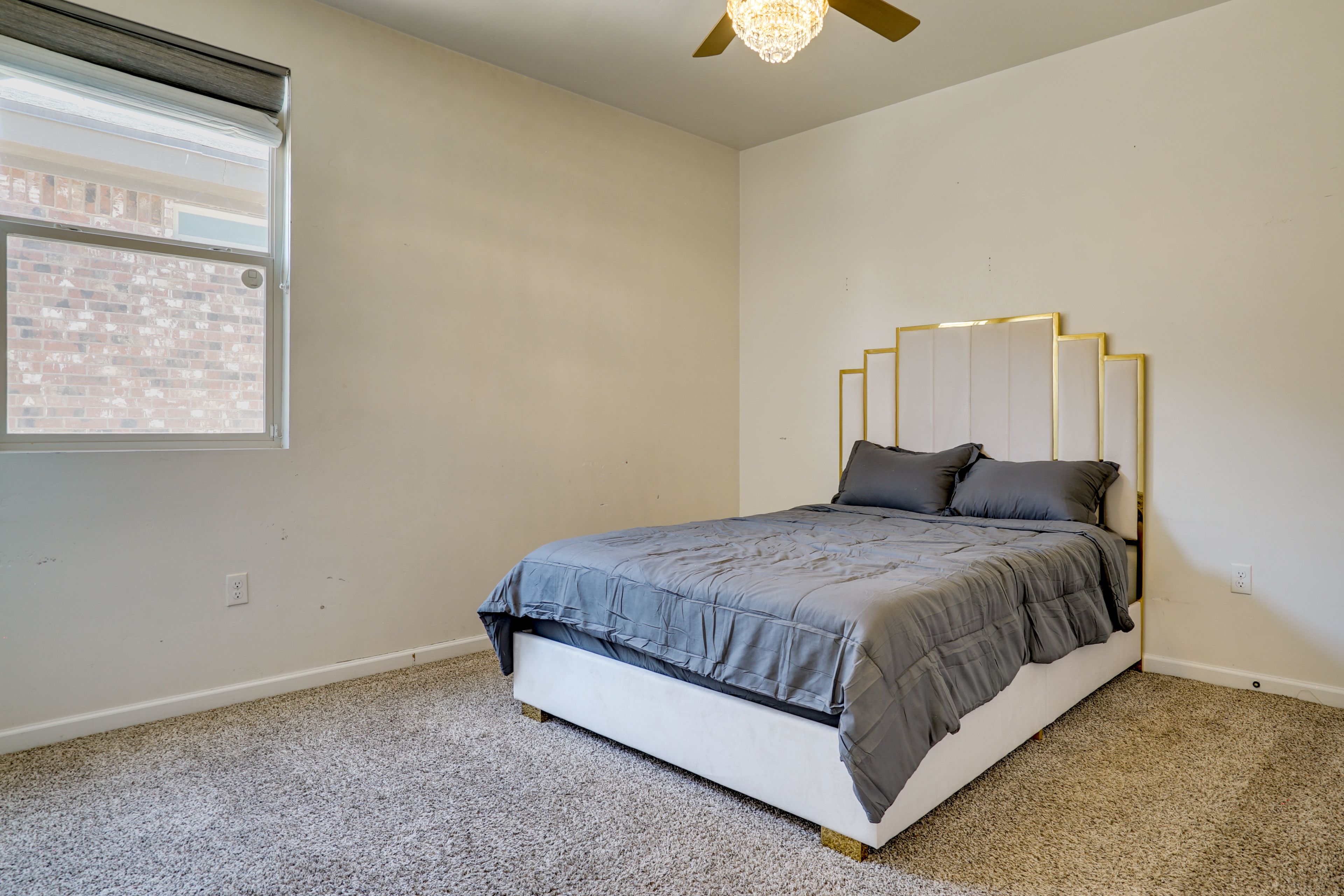 Bedroom 3 | Queen Bed