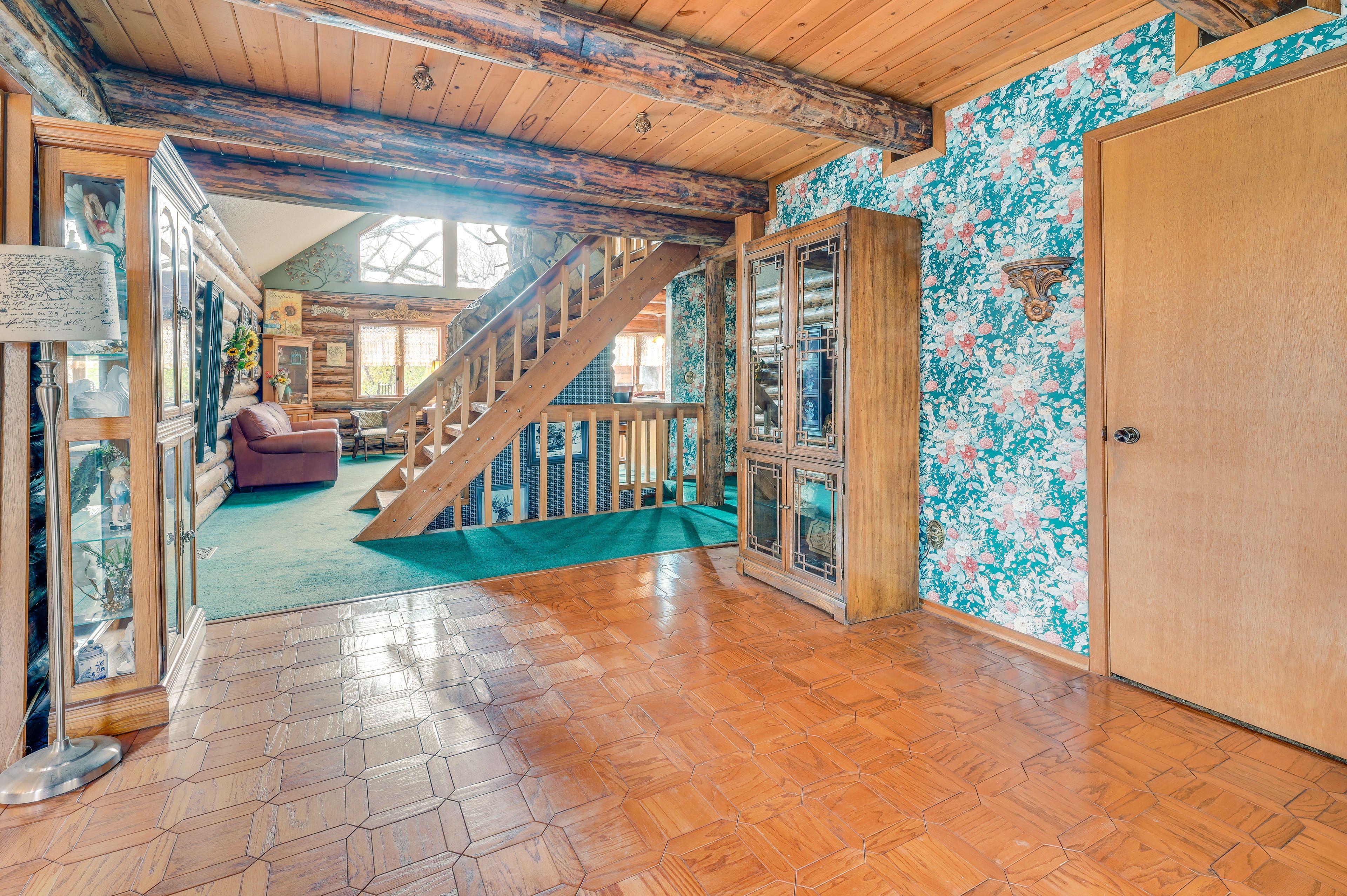 Stairs to 2nd Floor