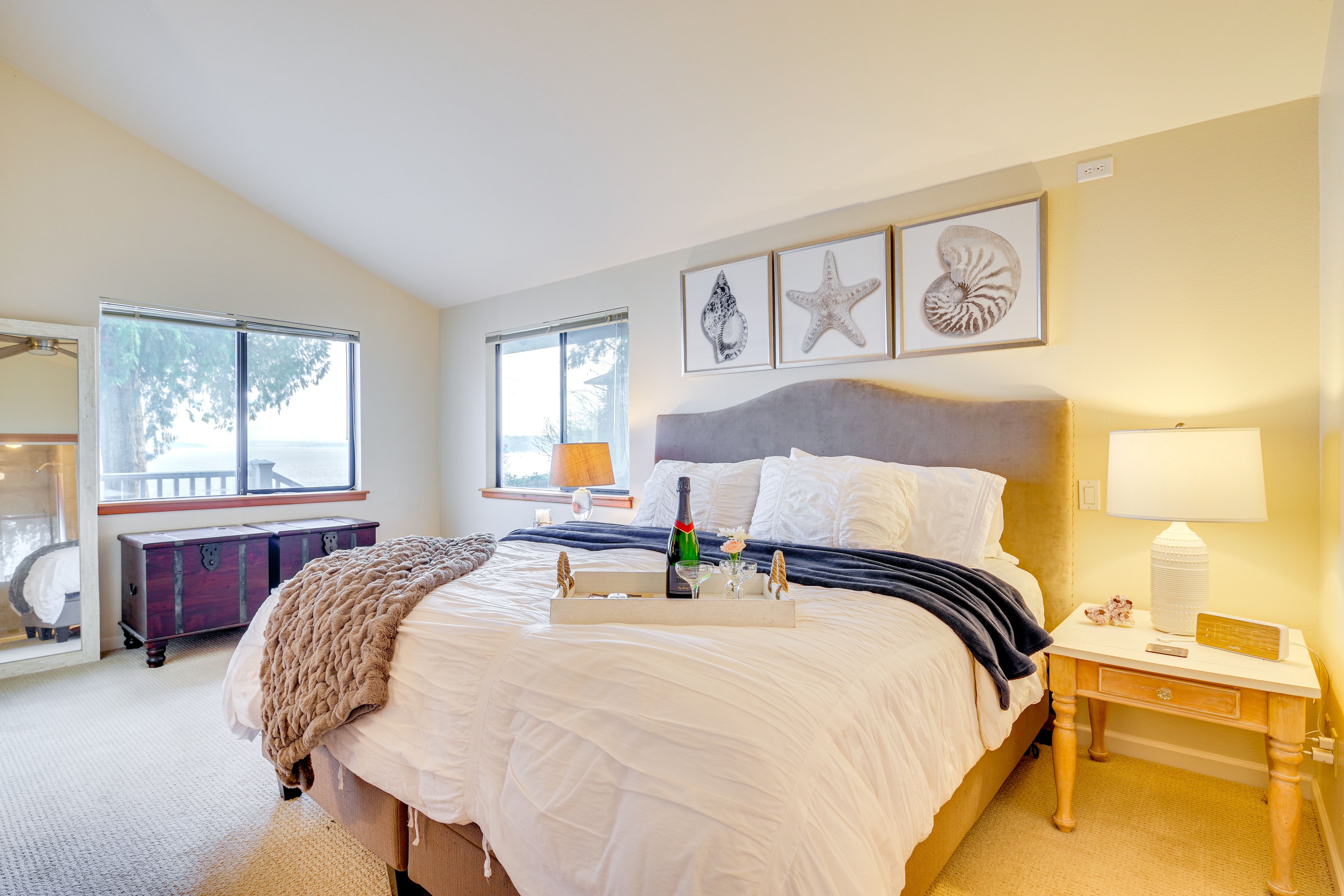 Bedroom 1 | King Bed | Linens Provided