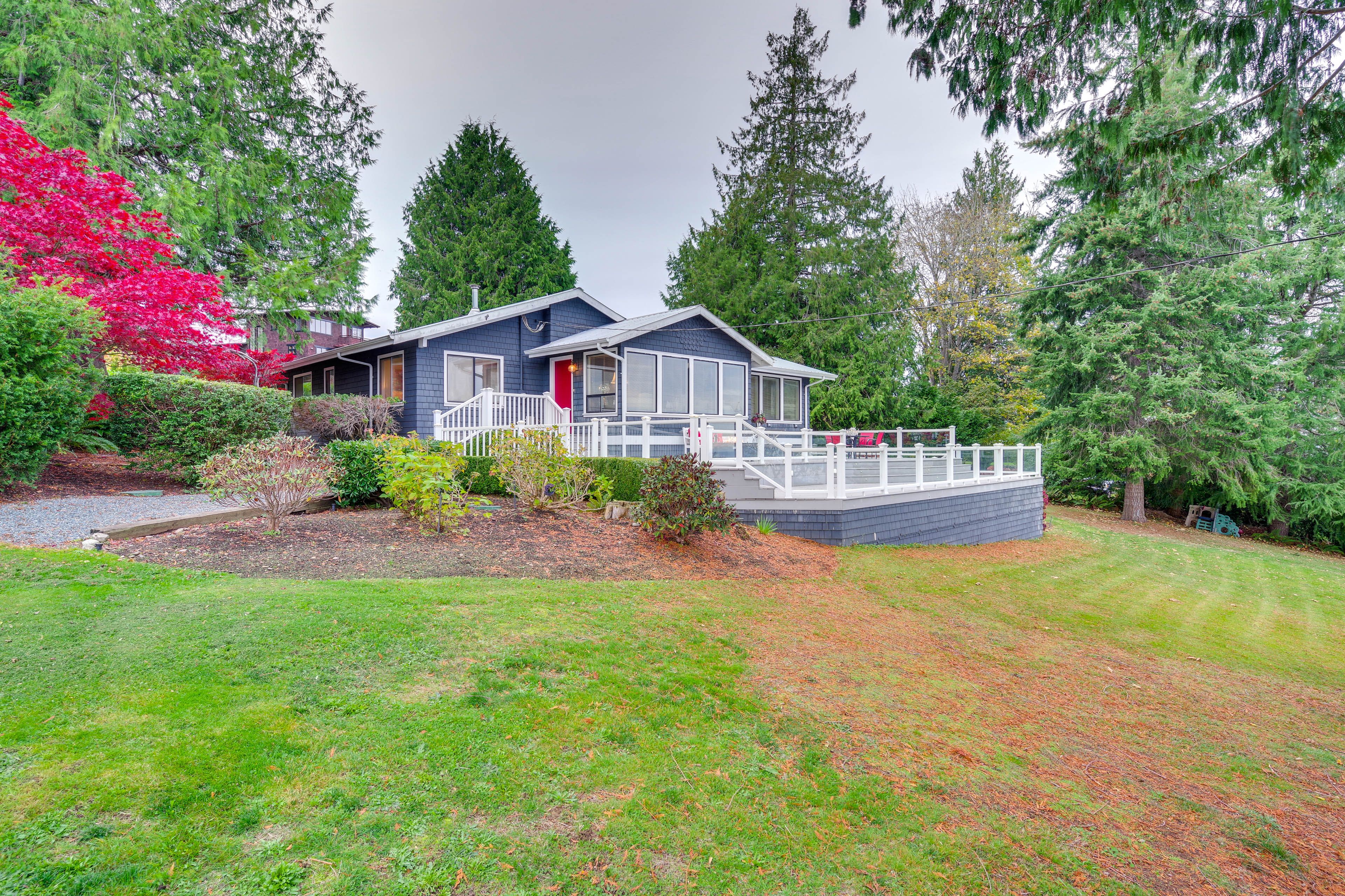 Home Exterior | Single-Story Home