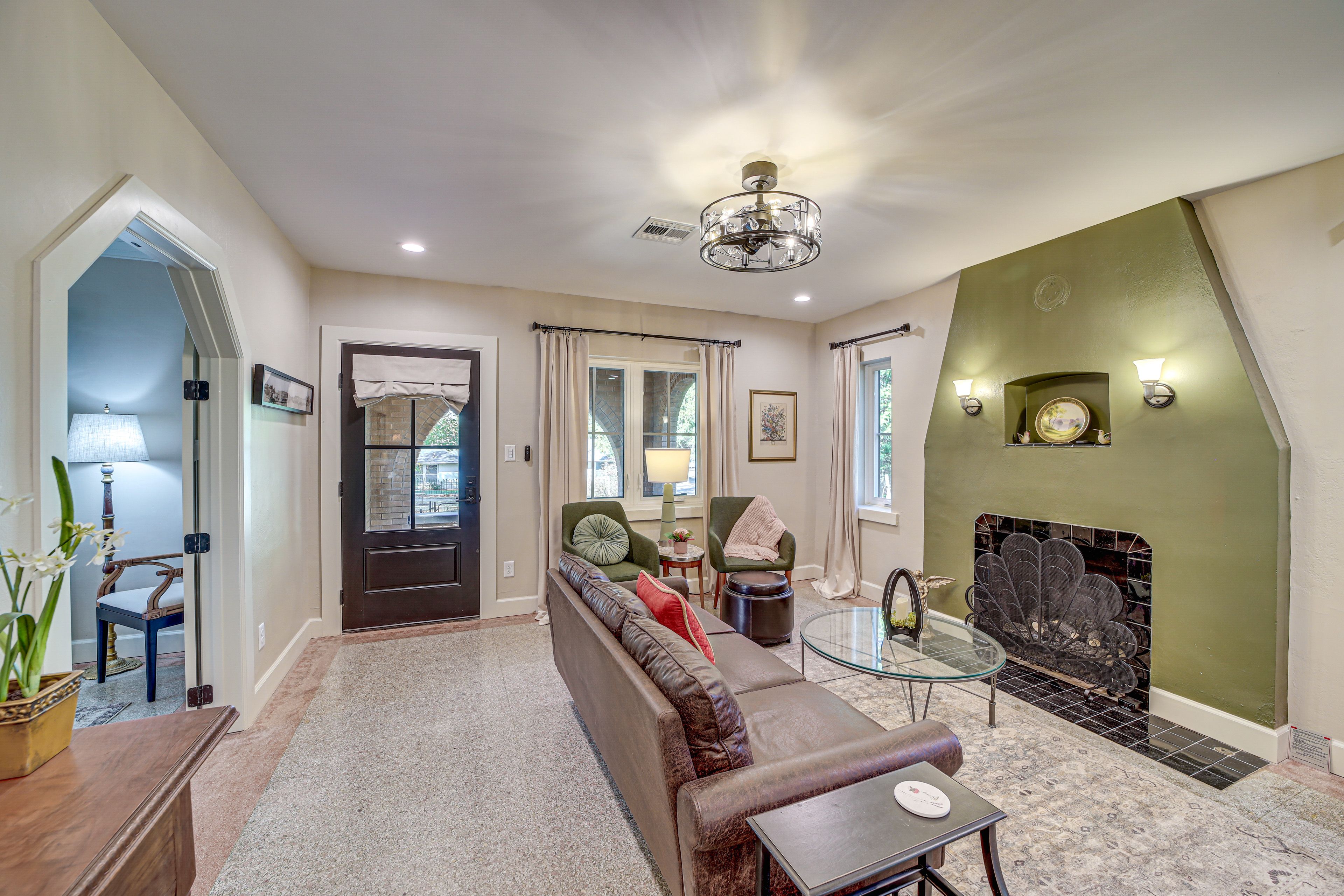 Sand Springs Vacation Rental | 2BR | 2BA | 2 Steps to Enter/Ramp | 1,600 Sq Ft