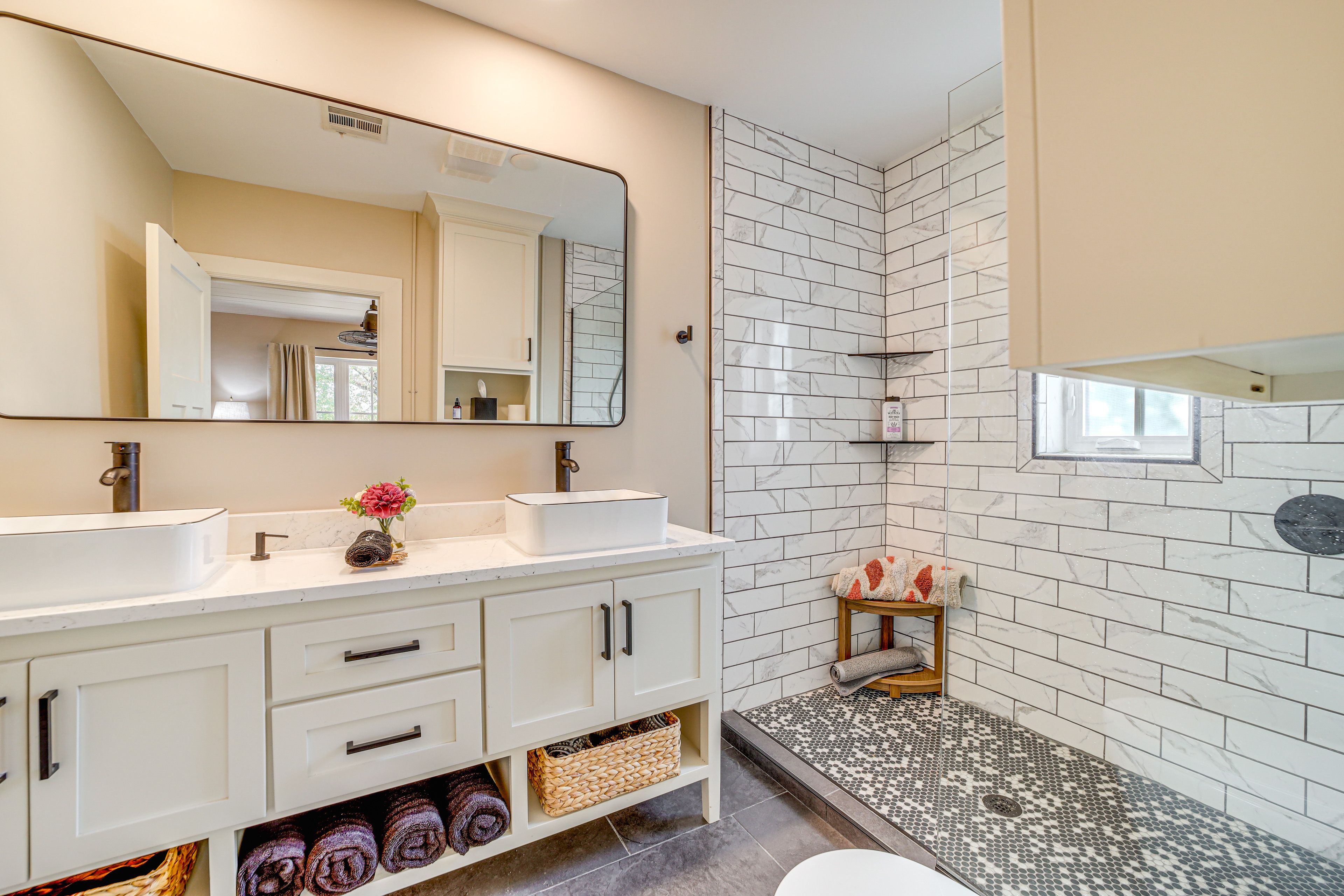 En-Suite Bathroom | Towels Provided