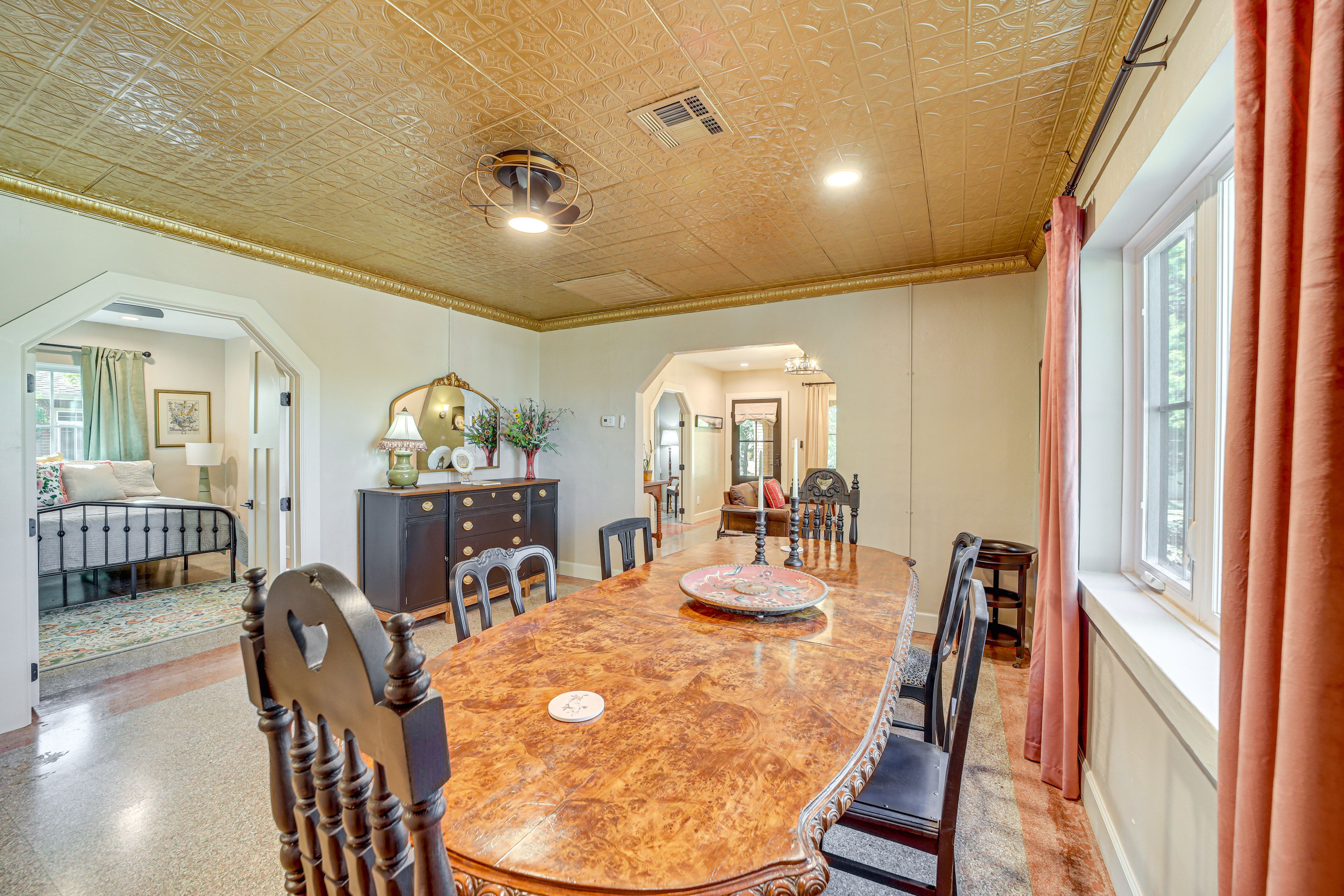 Dining Room | Dishware & Flatware
