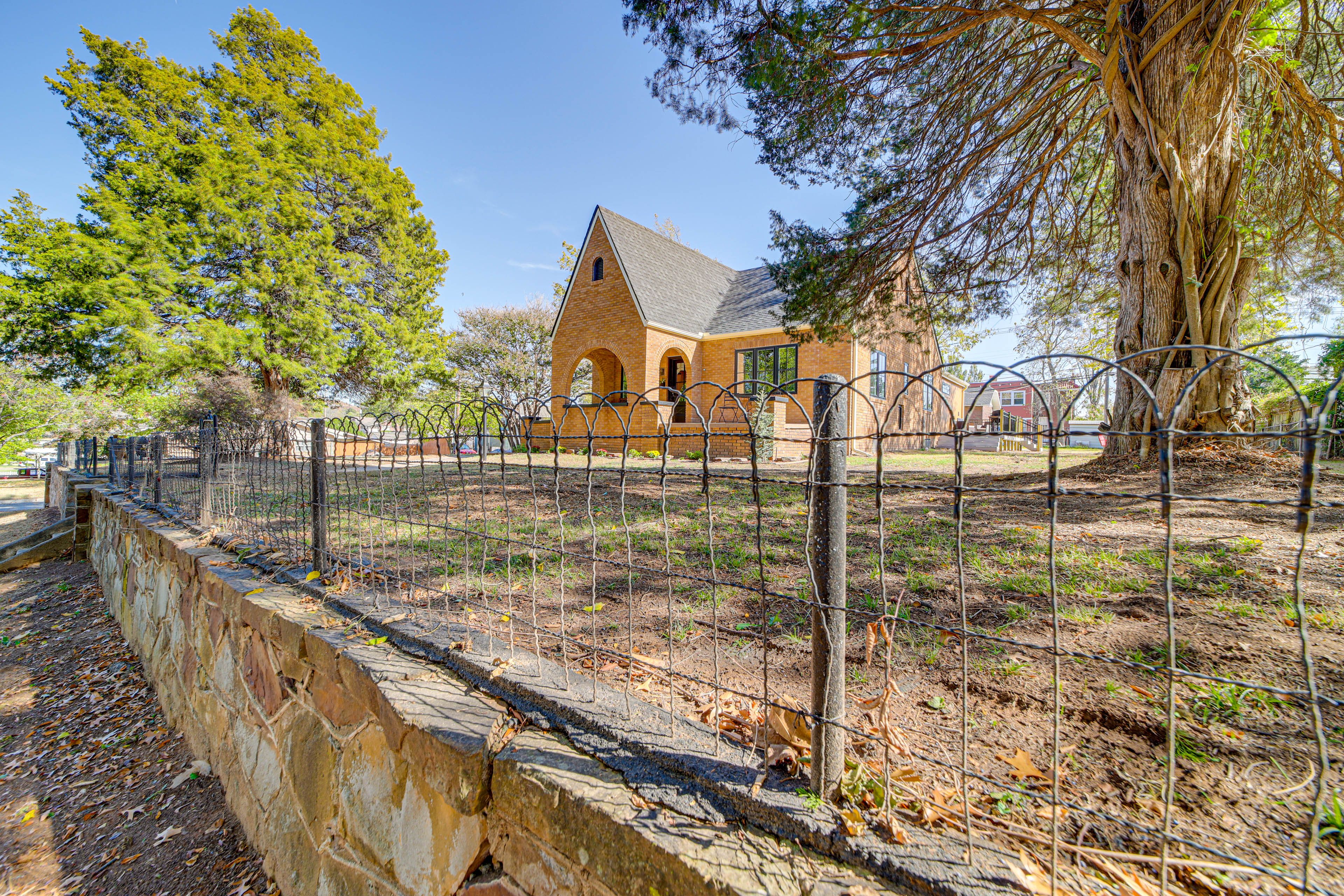 Property Exterior | Single-Story Home