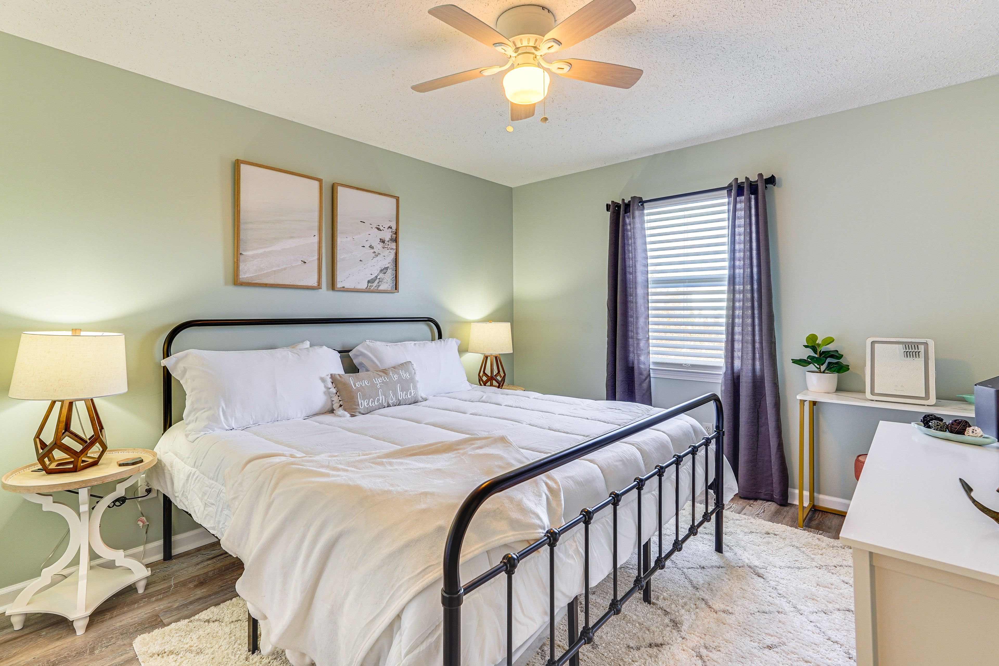 Bedroom 1 | King Bed | Linens Provided