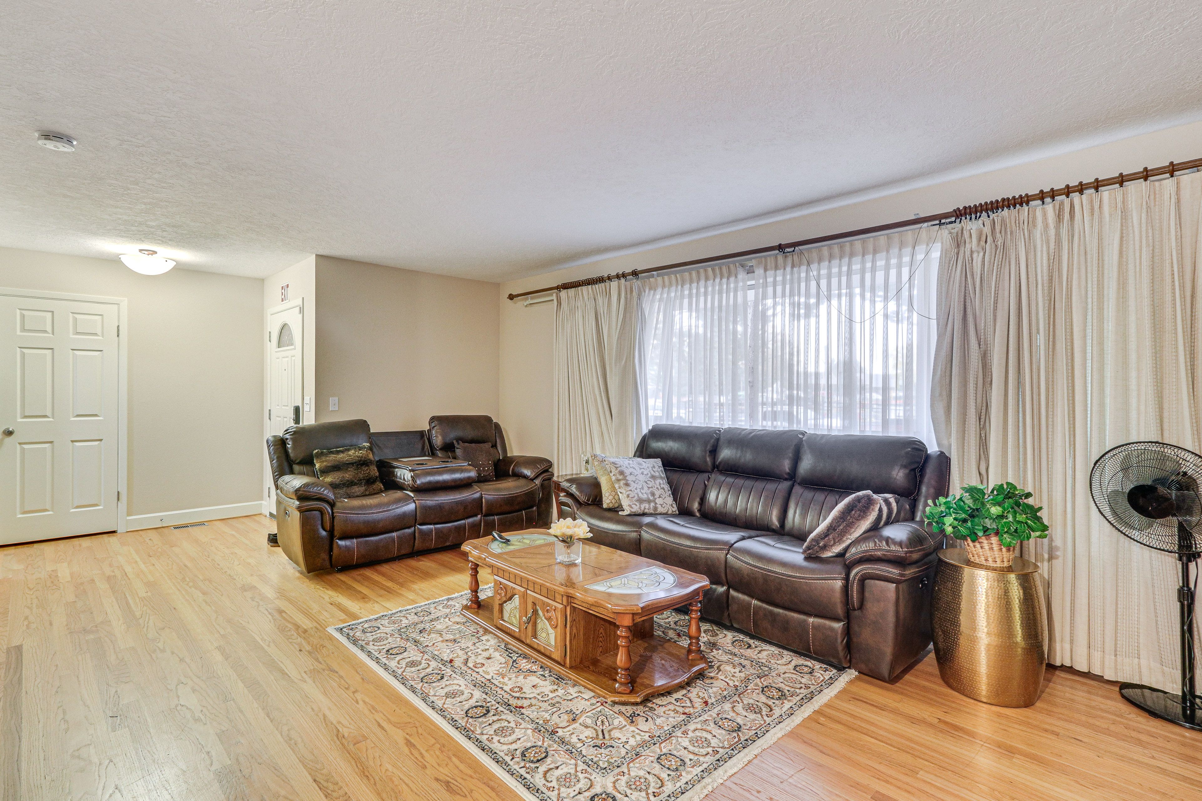 Family Room | Smart TV