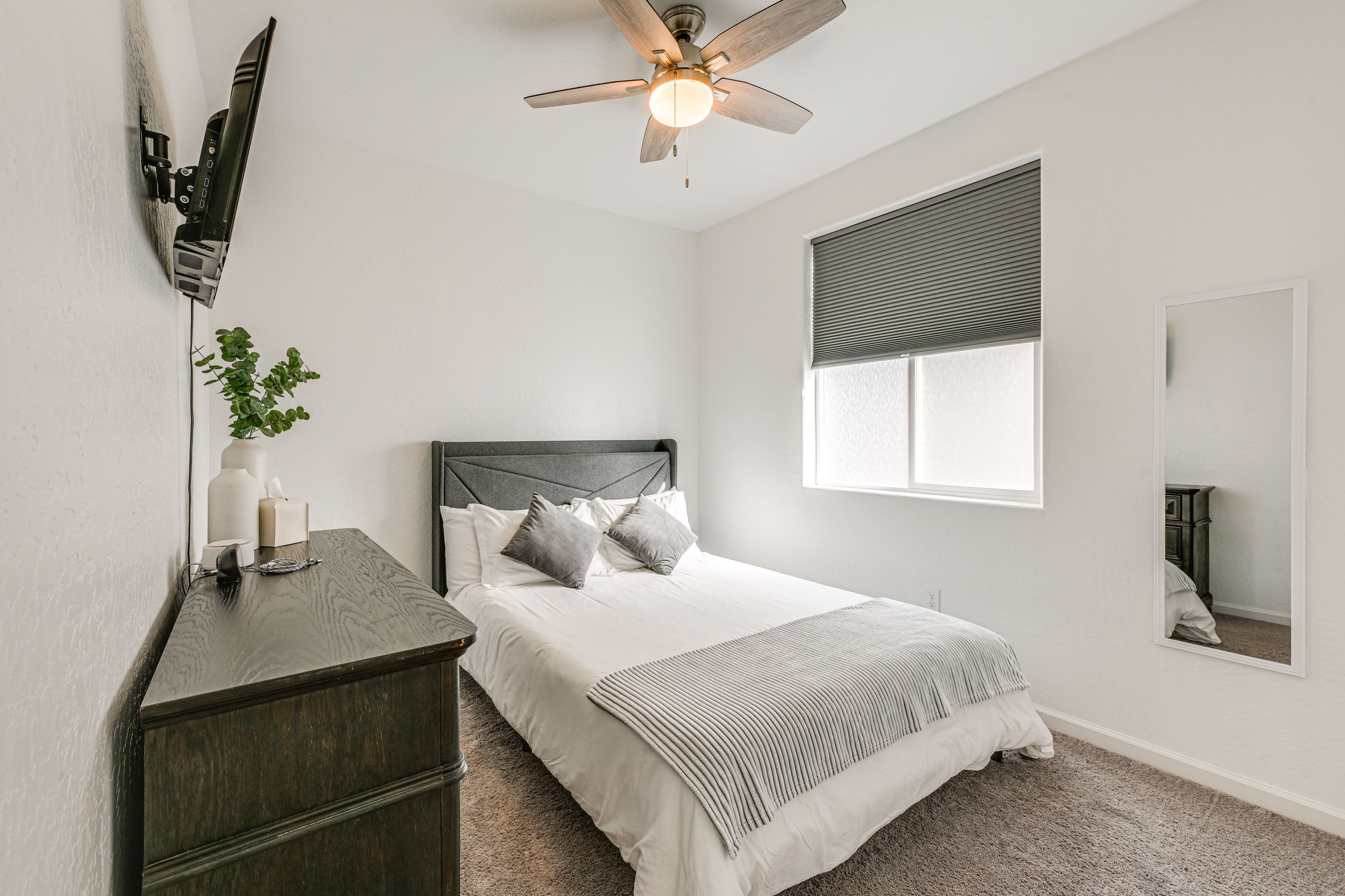 Bedroom 2 | Queen Bed | 2nd Floor