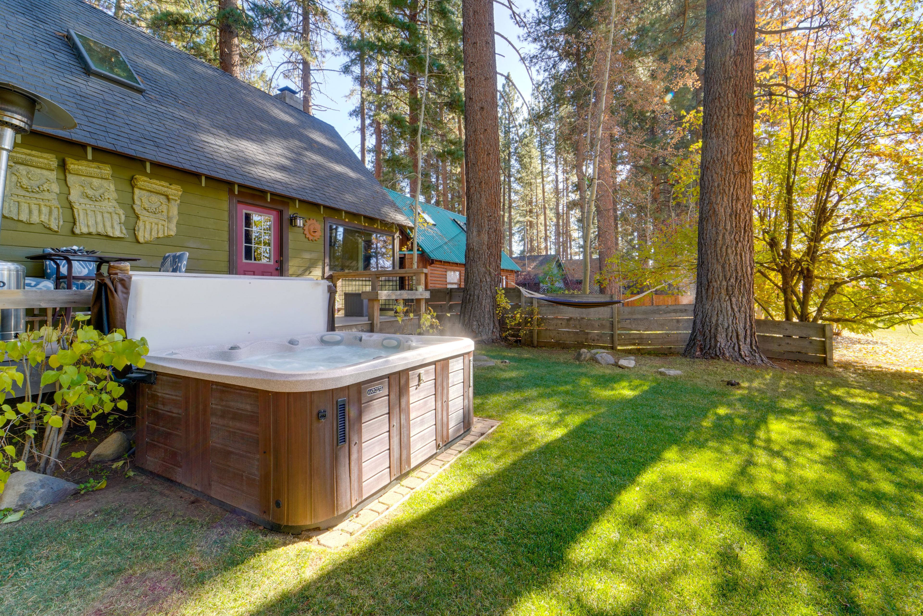 Tahoe Vista Vacation Rental | Studio | 1BA | 3 Steps to Enter | 385 Sq Ft