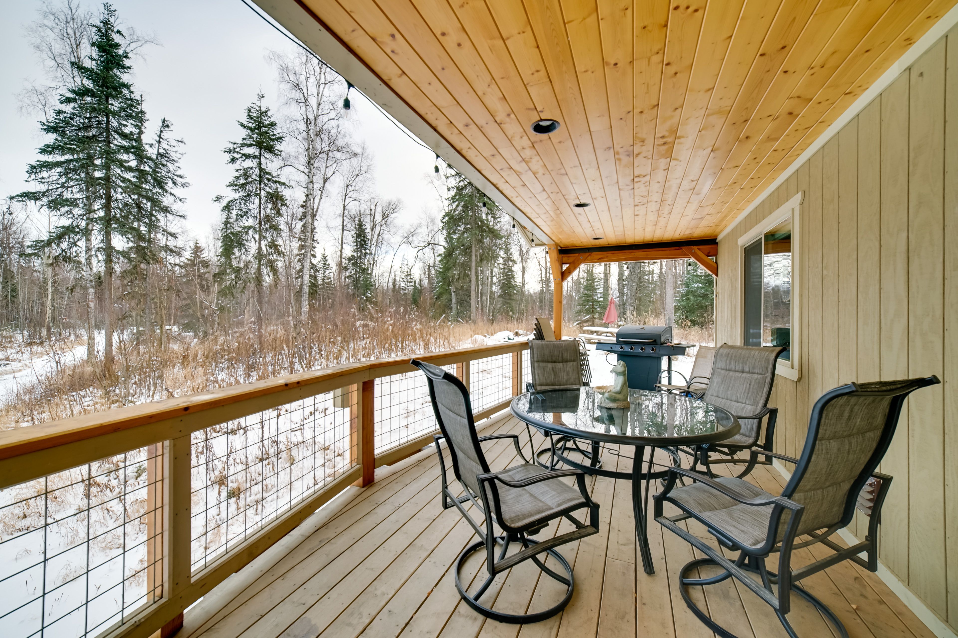 Covered Deck | Gas Grill