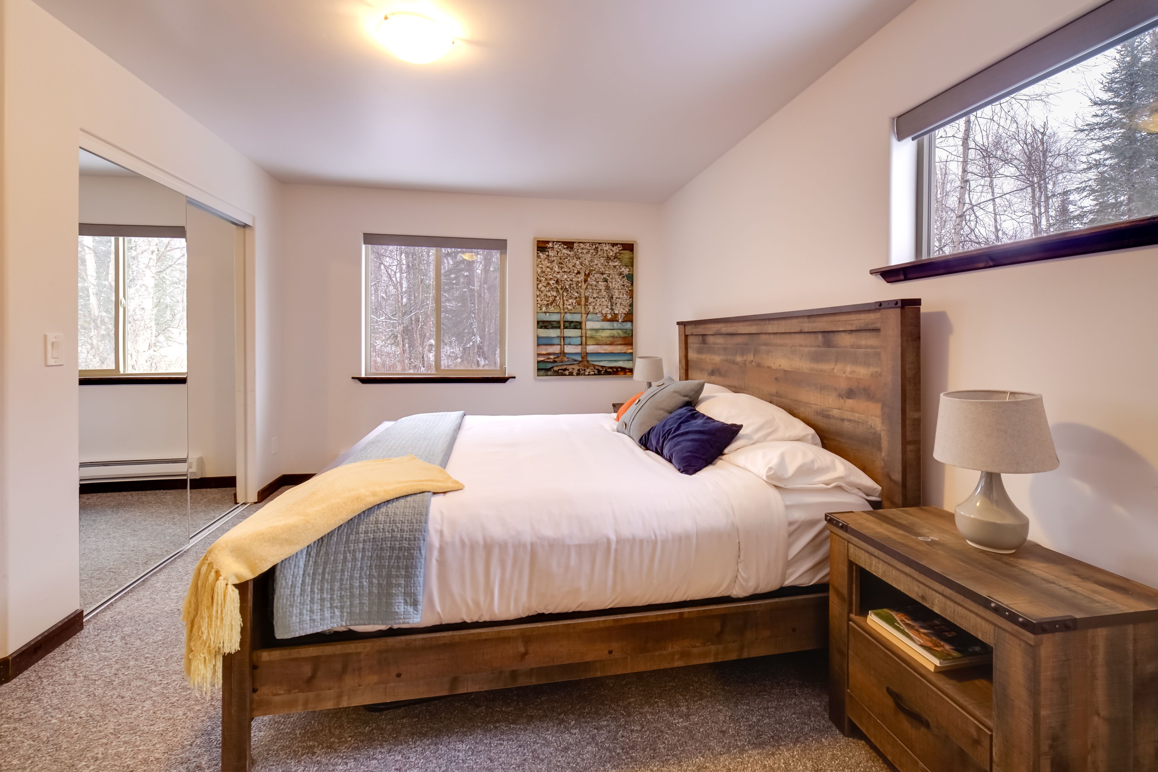 Bedroom 1 | King Bed | Smart TV