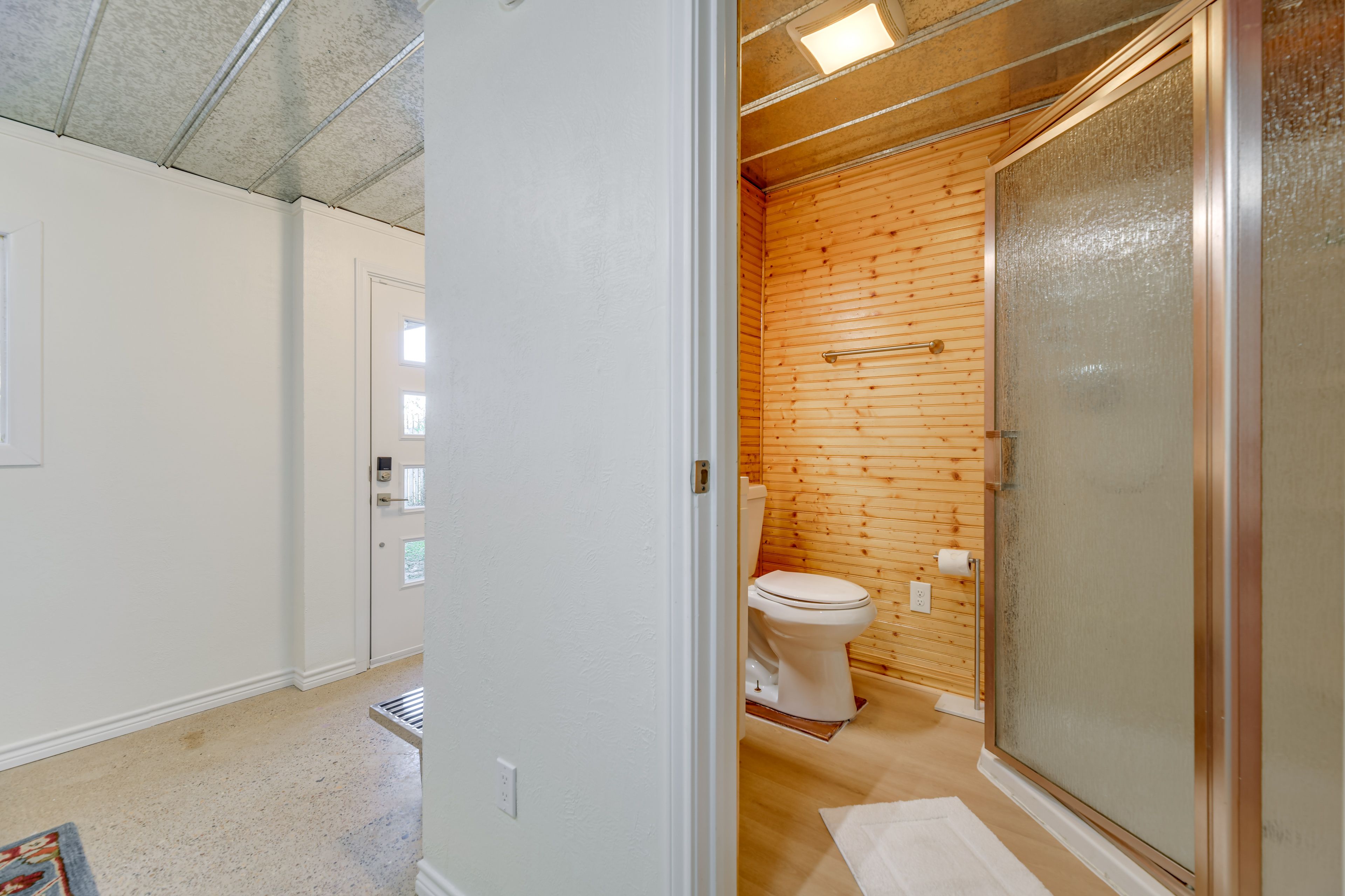 Full Bath | Lower Level