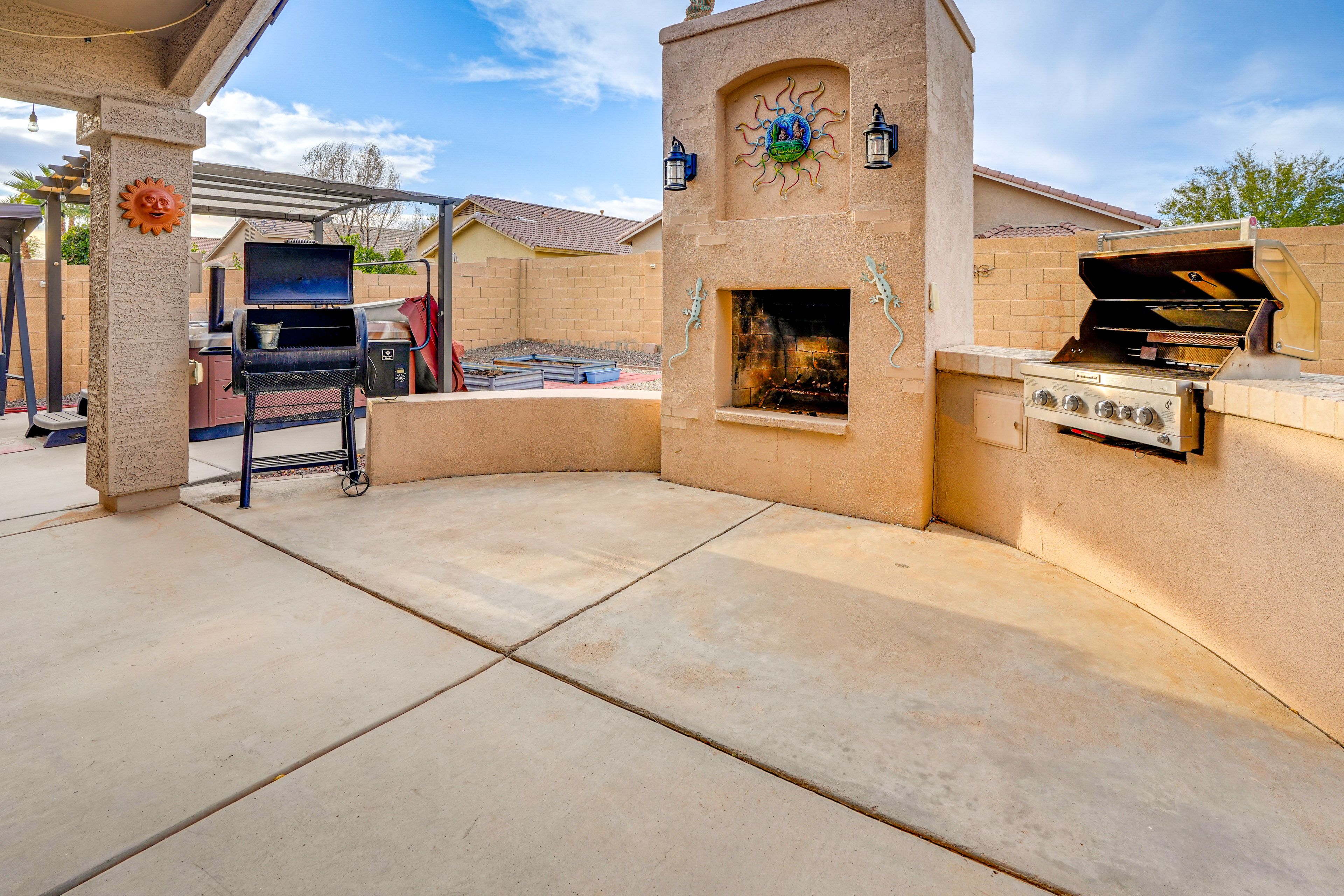 Outdoor Kitchen