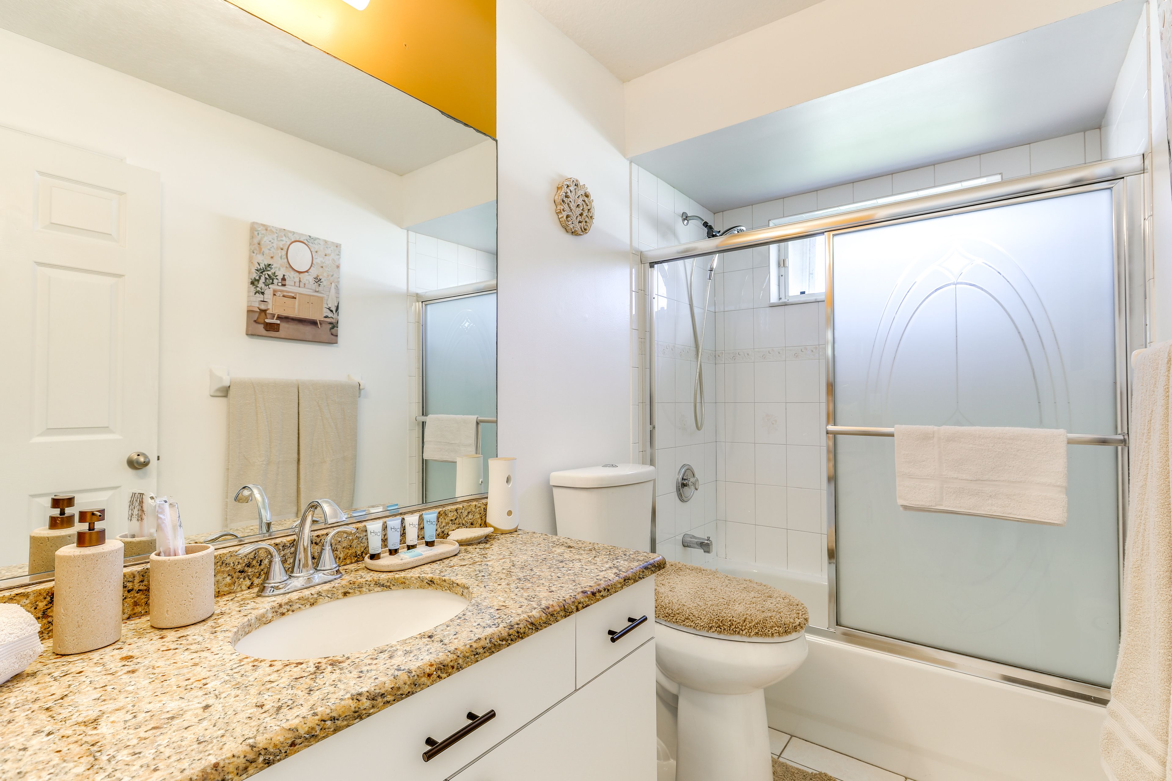 Full Bathroom