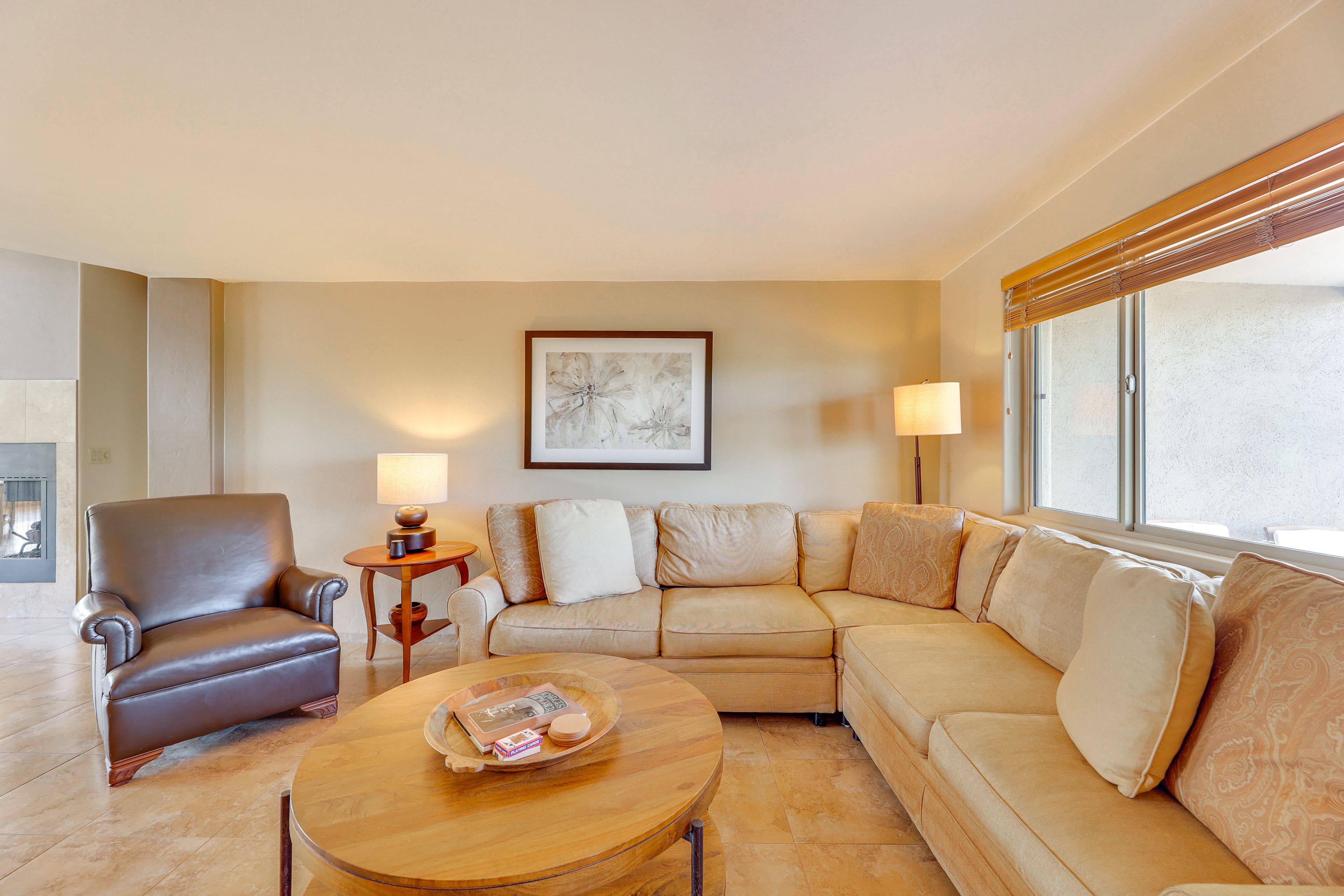 Living Room | Free WiFi