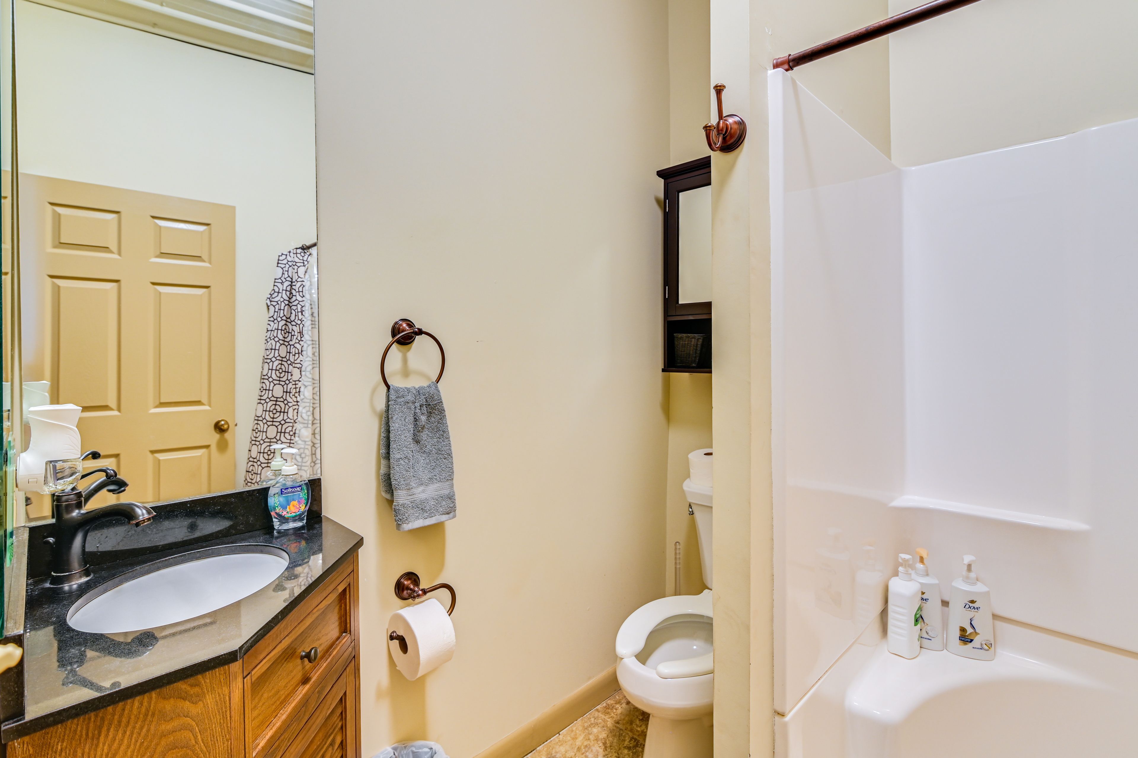 Bathroom | Towels Provided