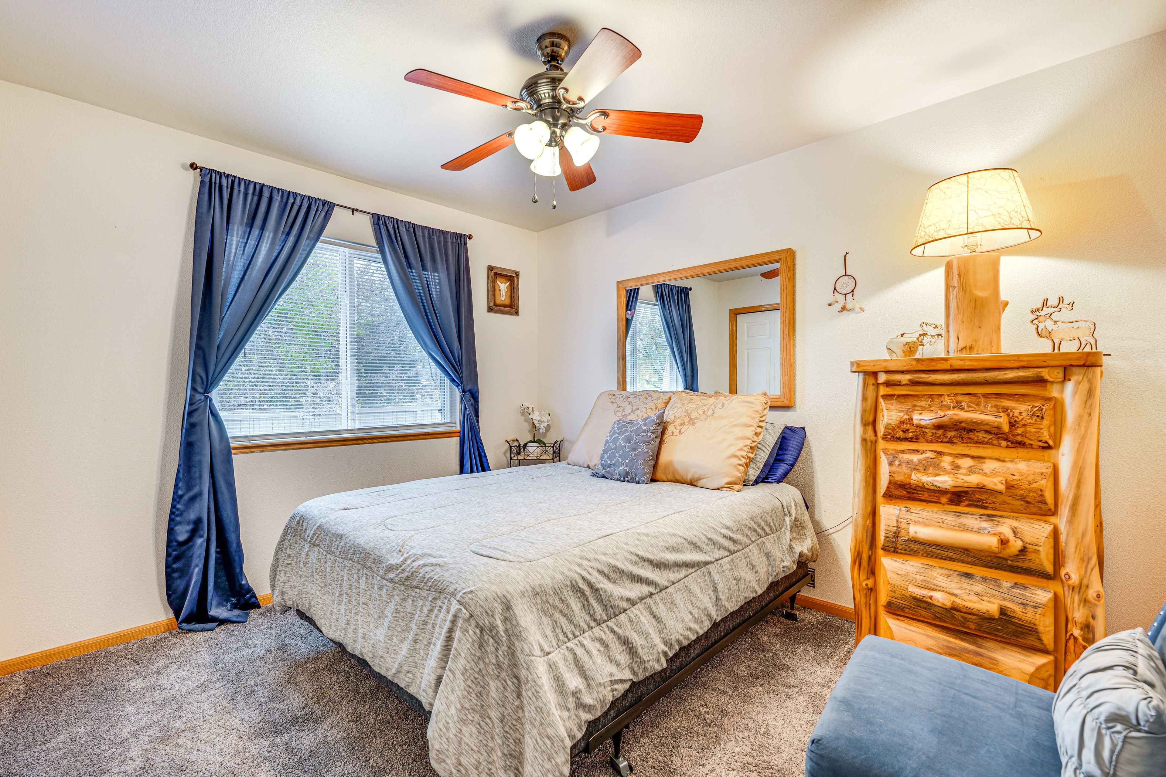 Bedroom 3 | Queen Bed | Main Floor