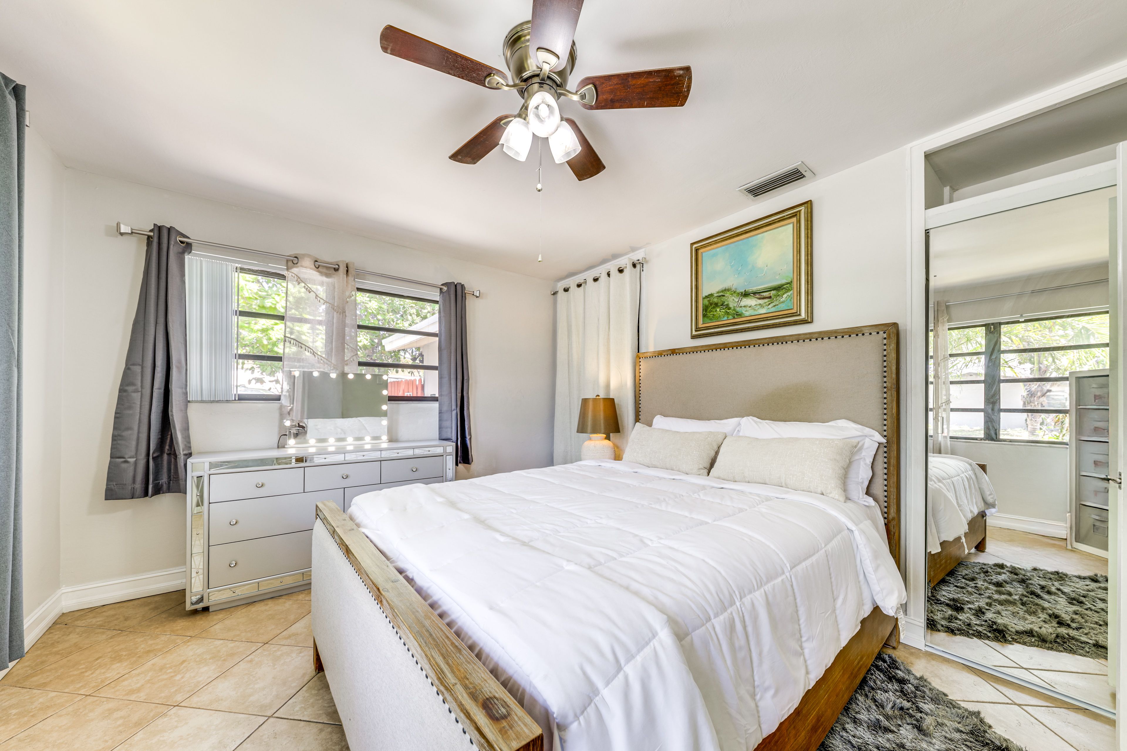 Bedroom 1 | Queen Bed | Linens Provided