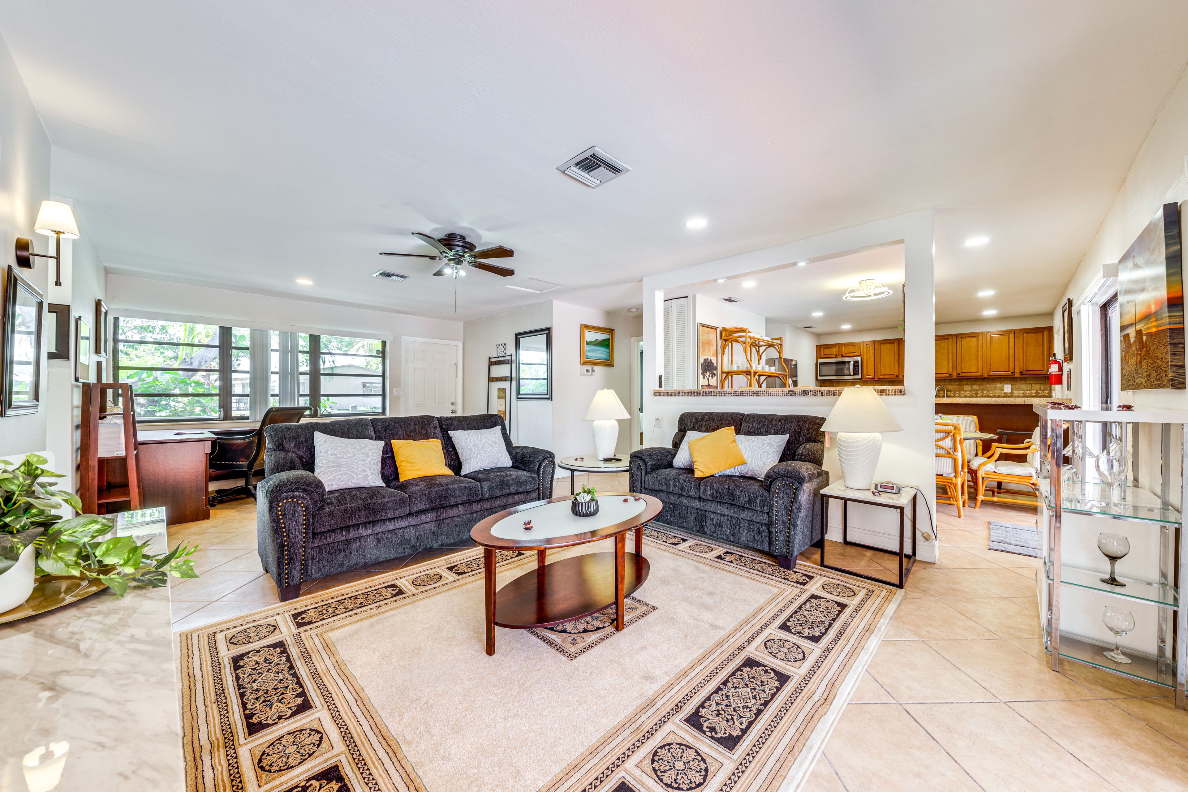 Living Space | Central A/C & Heating