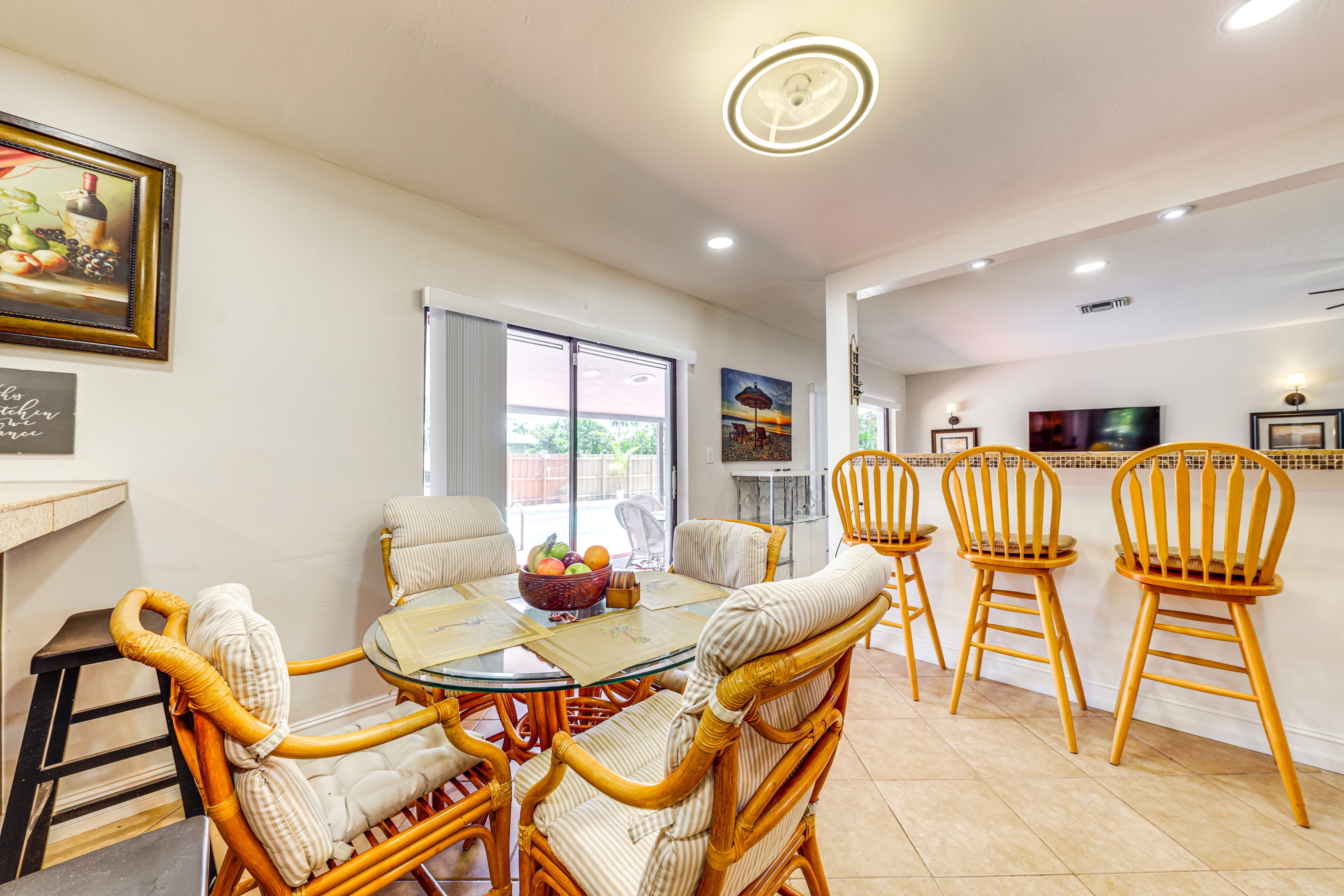 Dining Area | Dishware & Flatware