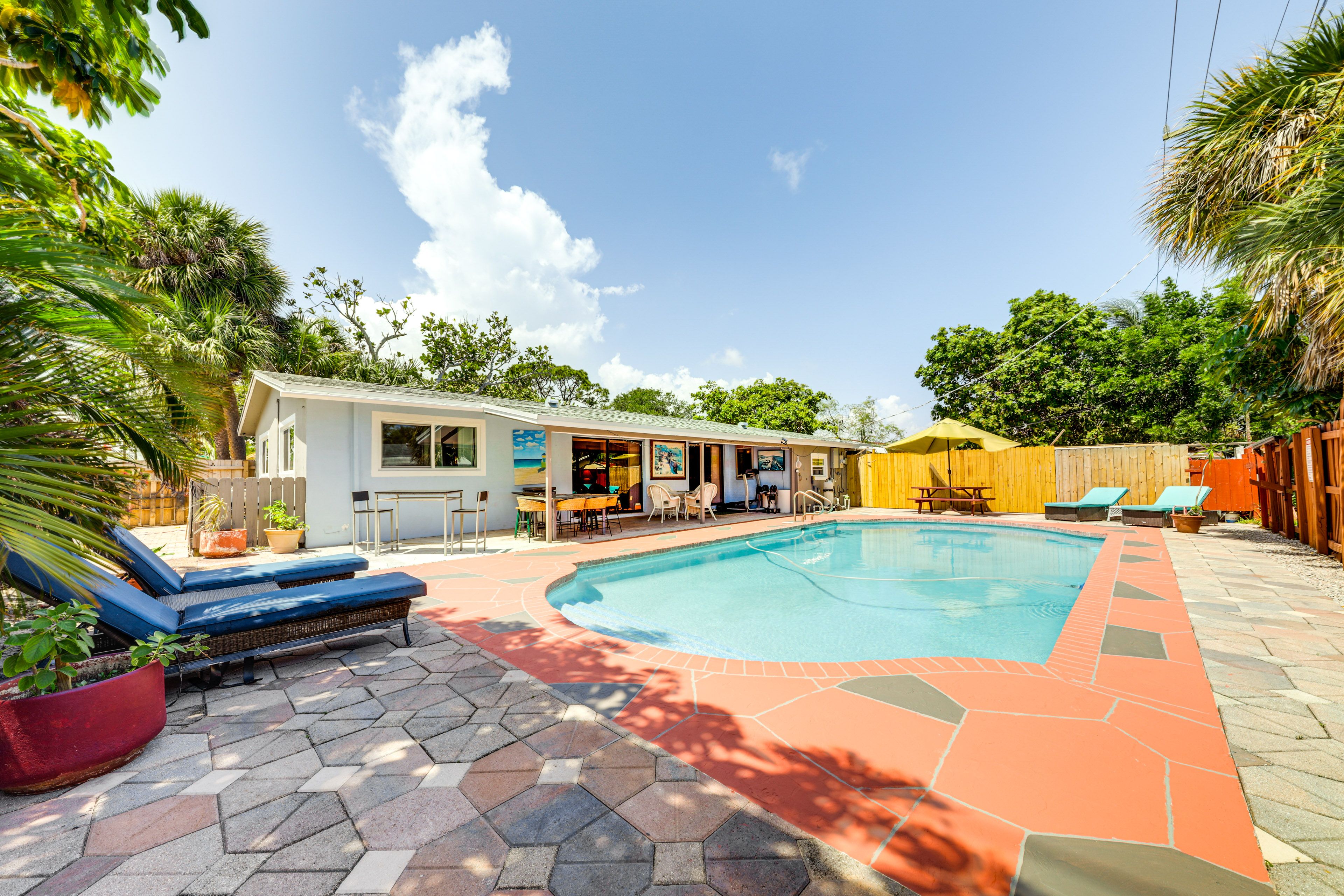 Pompano Beach Vacation Rental | 3BR | 2BA | 1 Step to Enter | 1,500 Sq Ft
