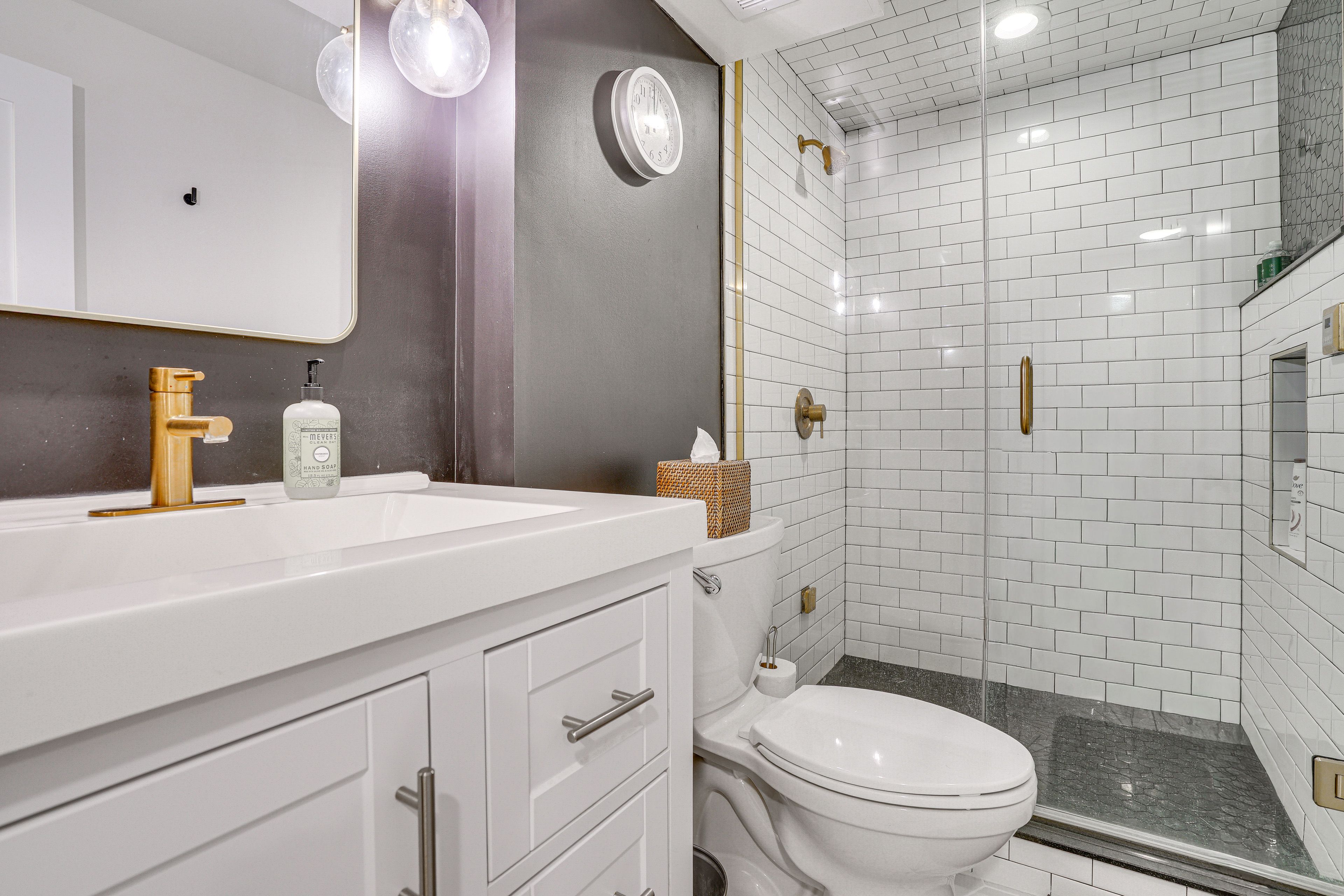 Full Bathroom | Lower Level | Complimentary Toiletries
