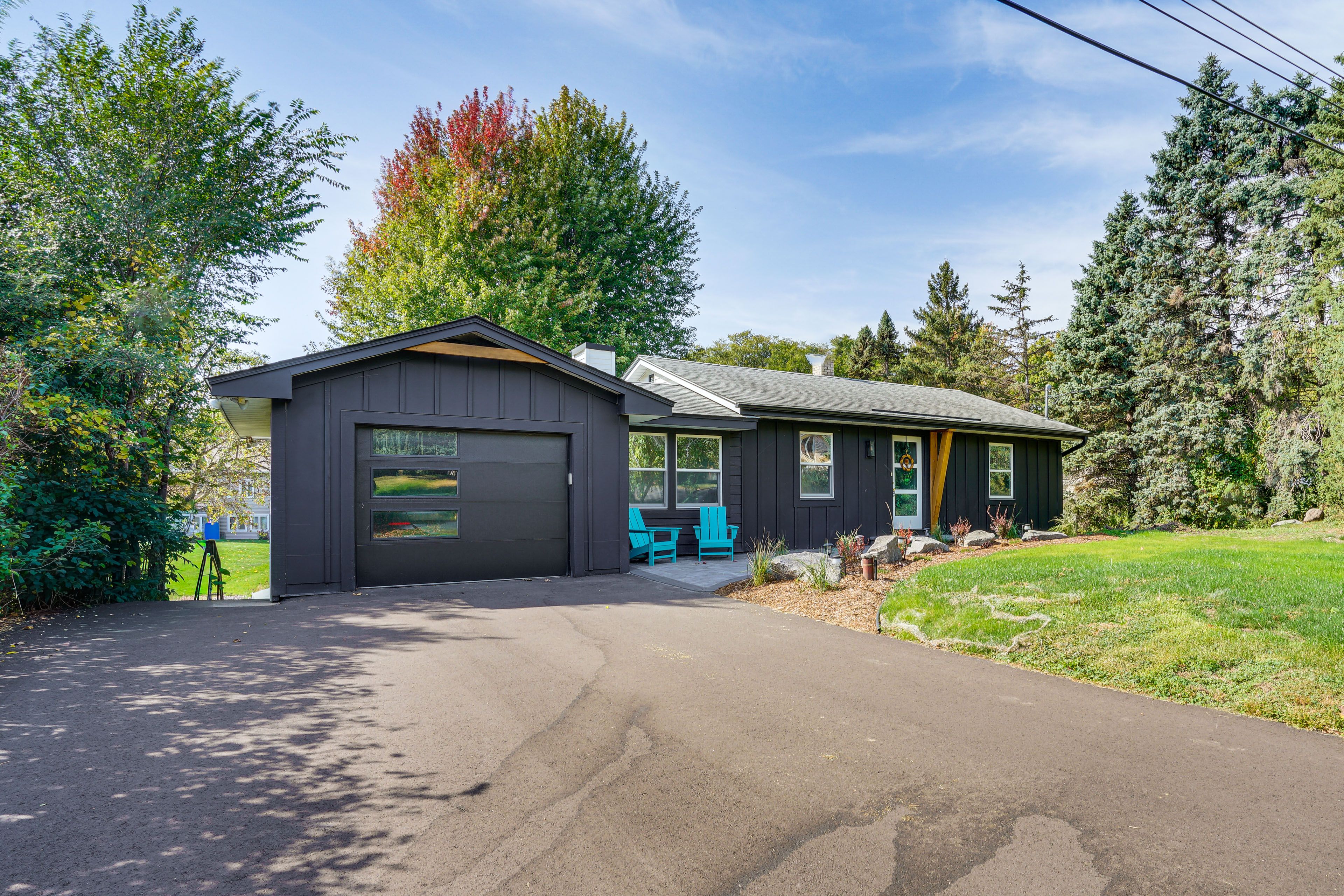 Parking | Driveway (2 Vehicles)