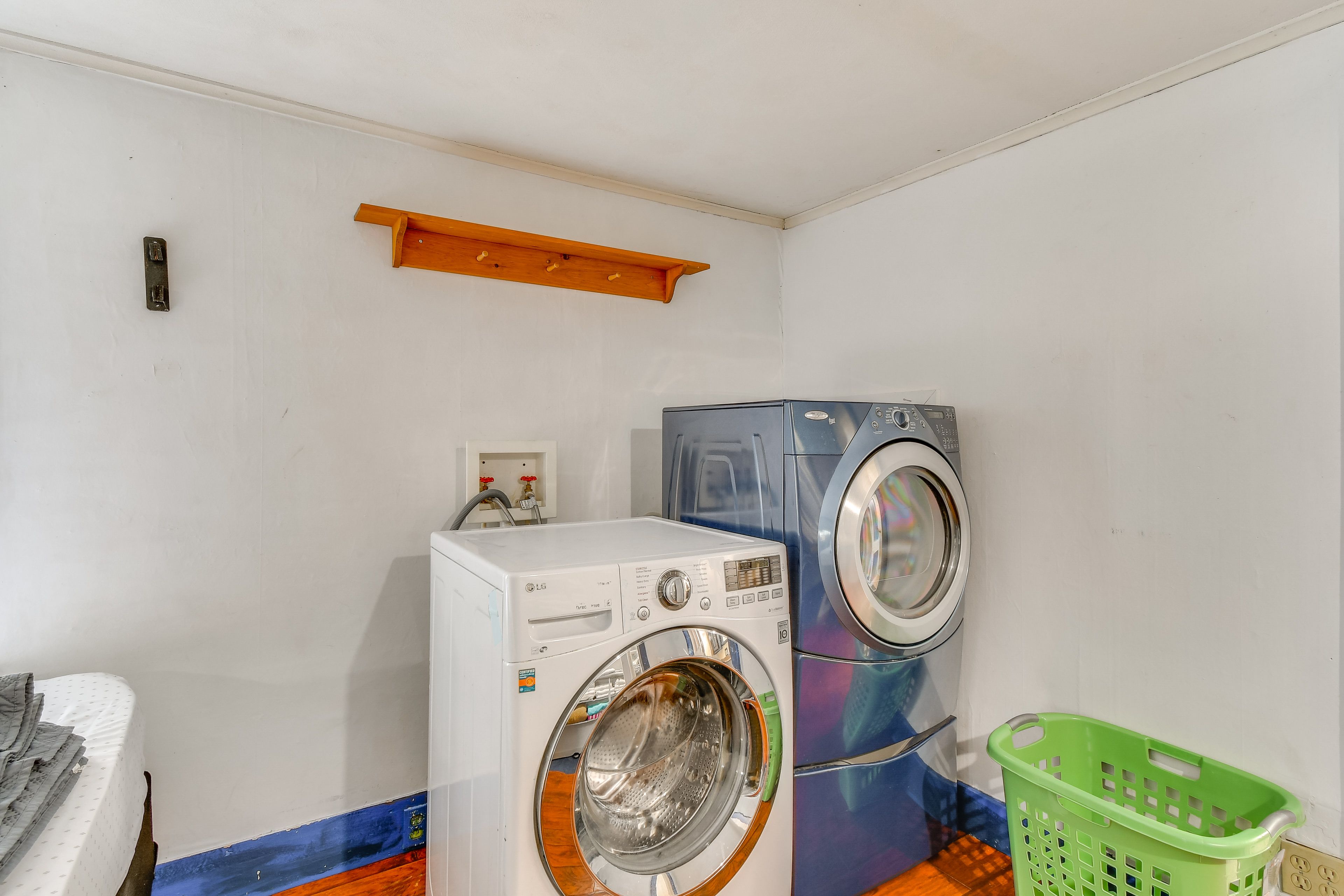 Washer/Dryer | 1st Floor