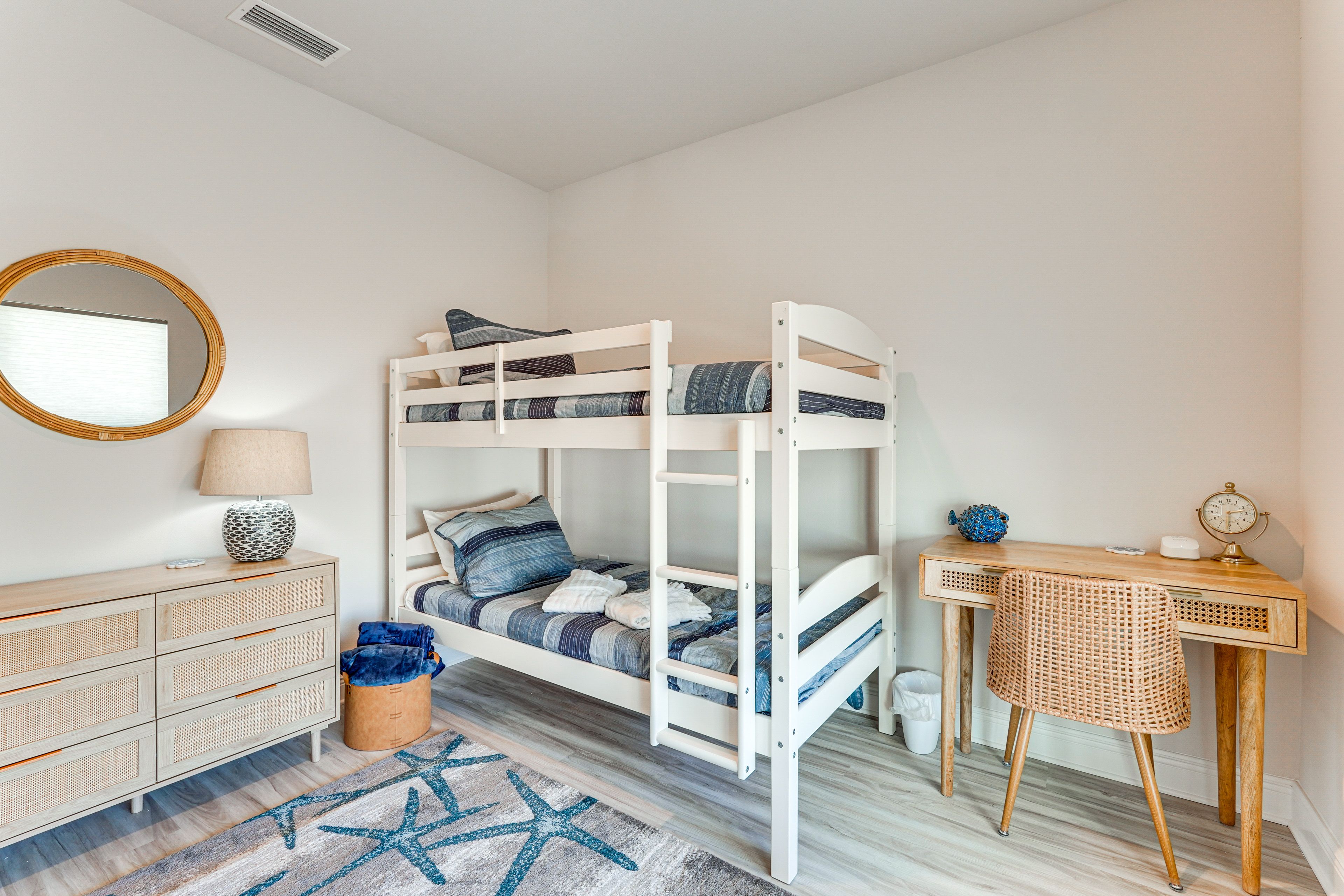 Bedroom 4 | Twin Bunk Bed | Linens Provided