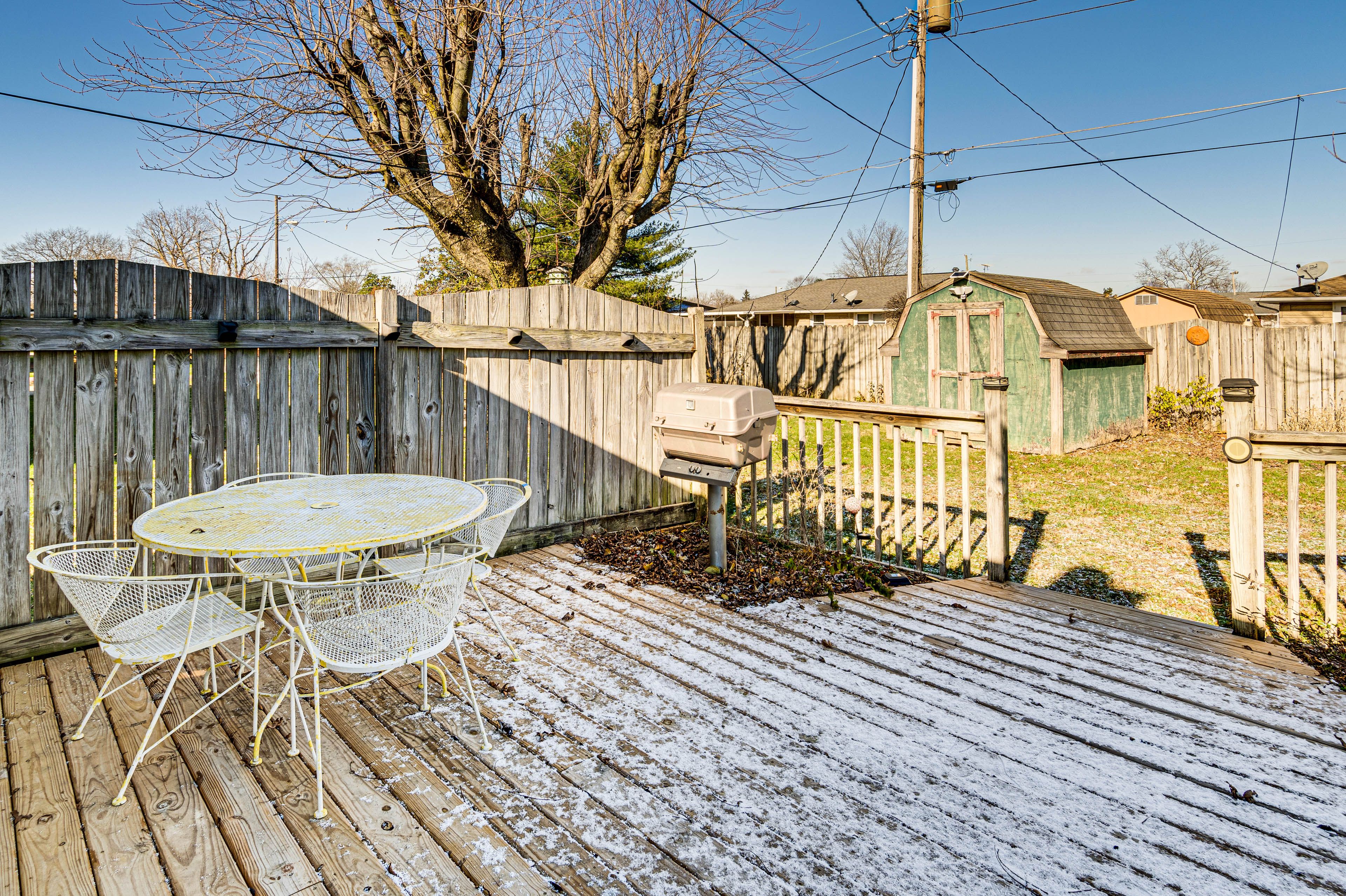 Deck | Outdoor Dining Area | Charcoal Grill