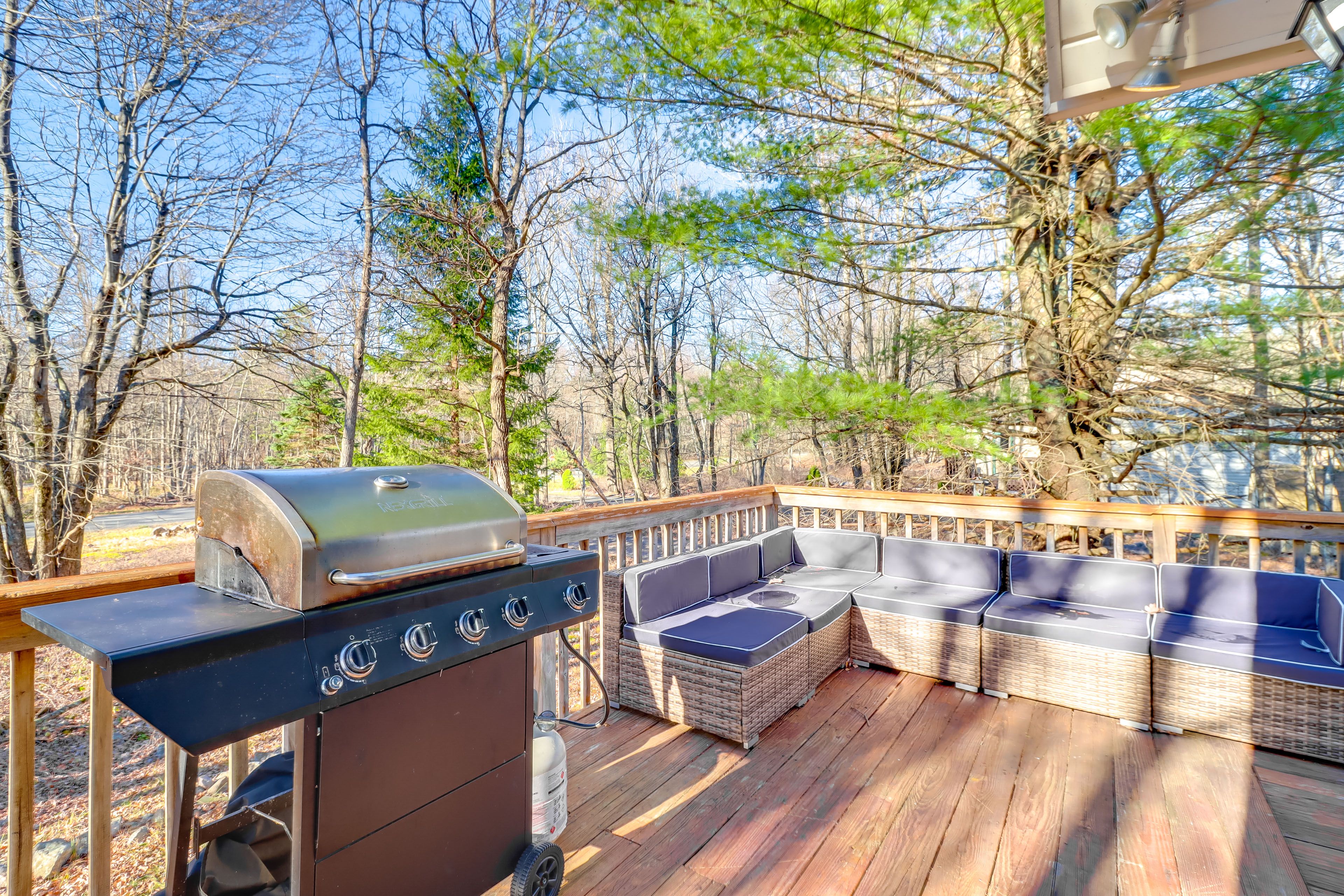 Private Deck | Gas Grill | Outdoor Seating