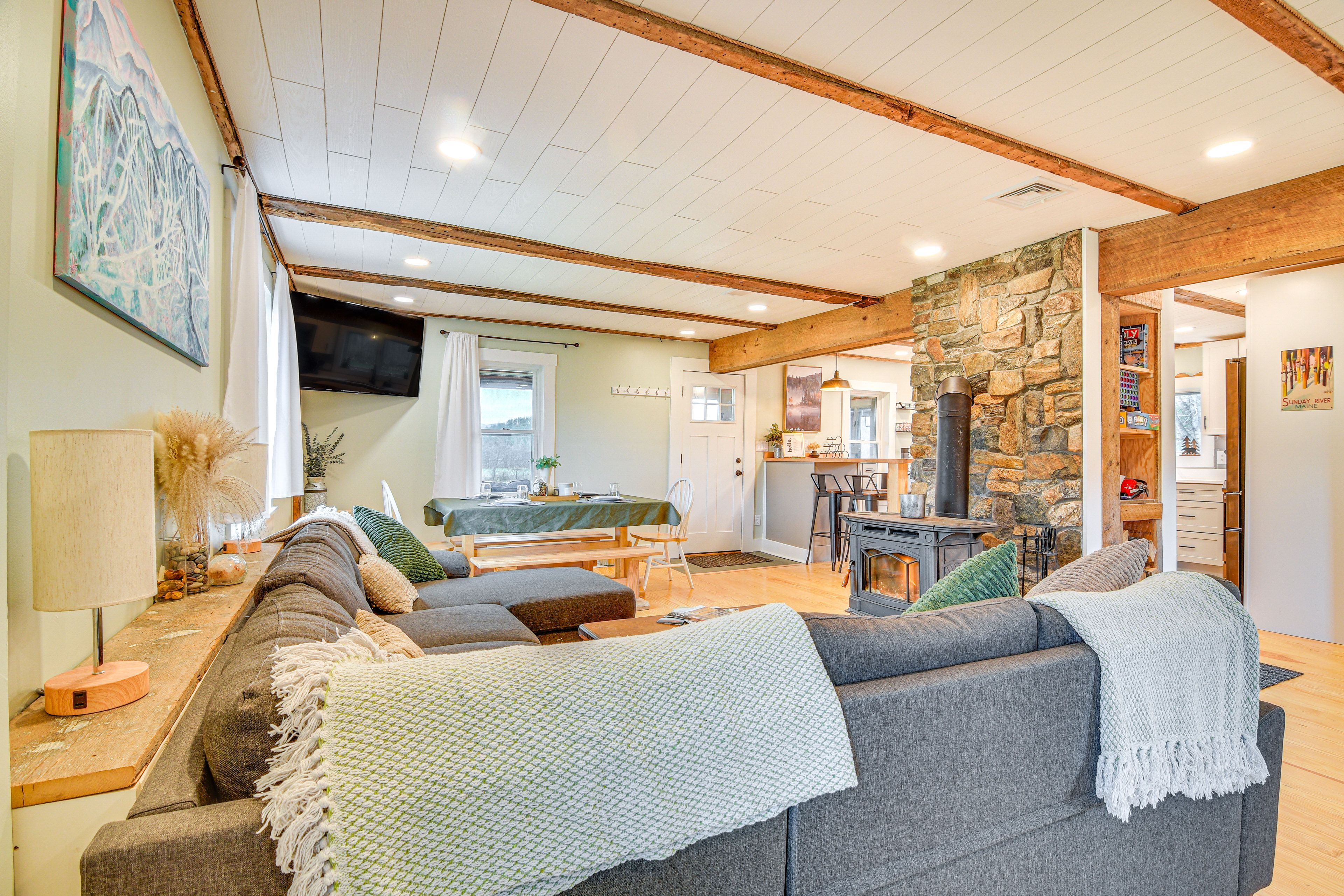 Rumford Vacation Rental | 3BR | 2BA | 1,600 Sq Ft | Stairs Required