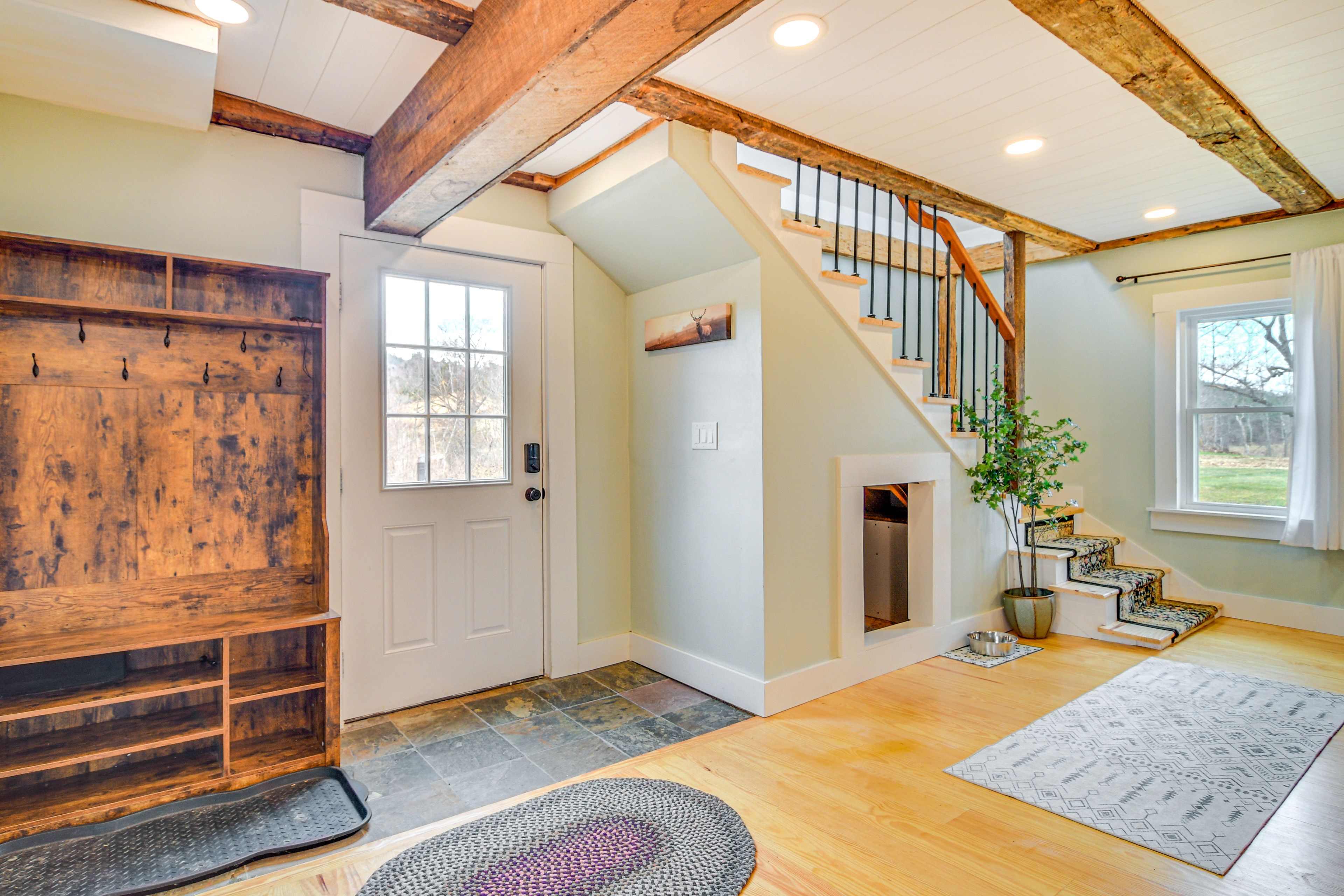 Stairs to 2nd Floor