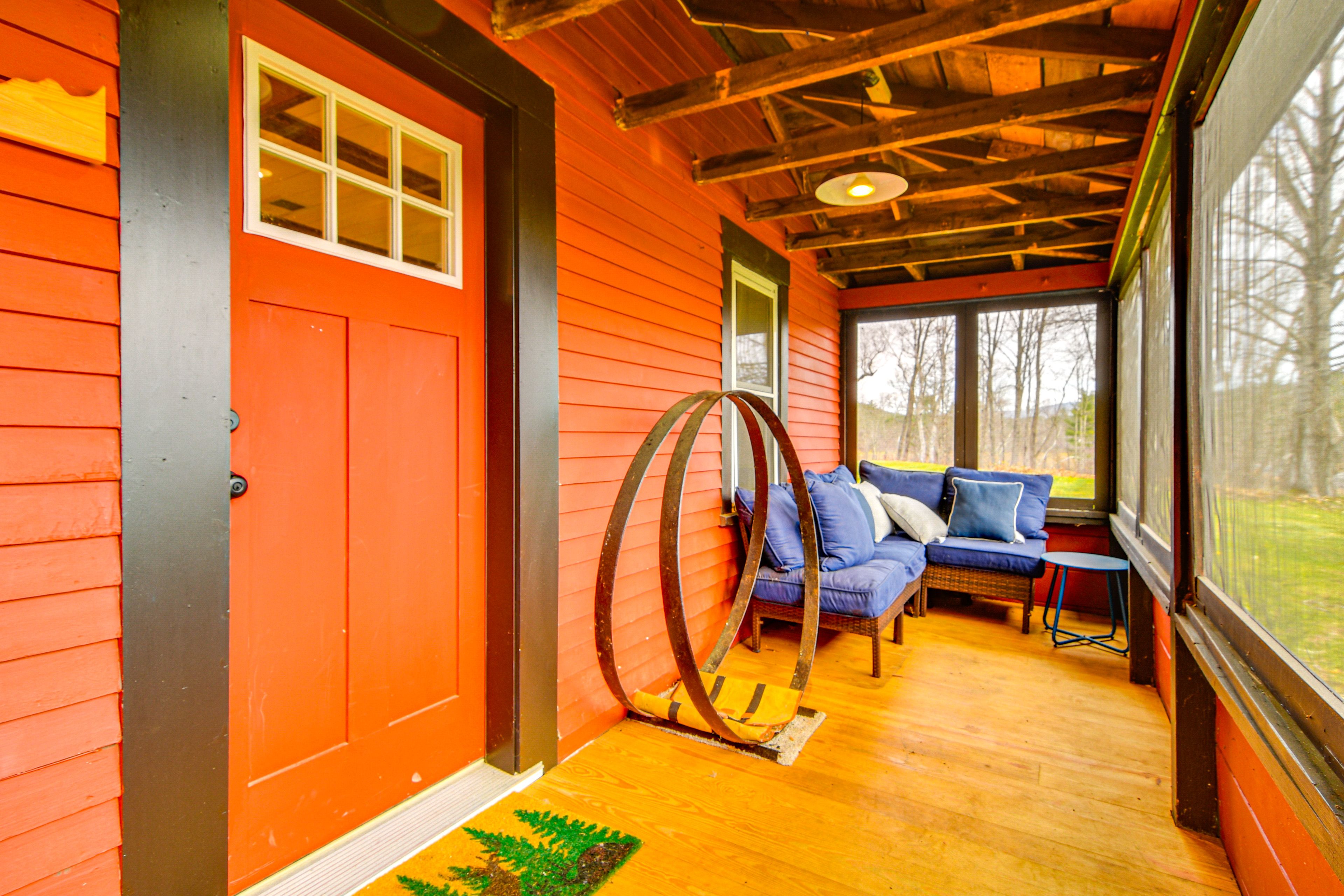Screened-In Front Porch