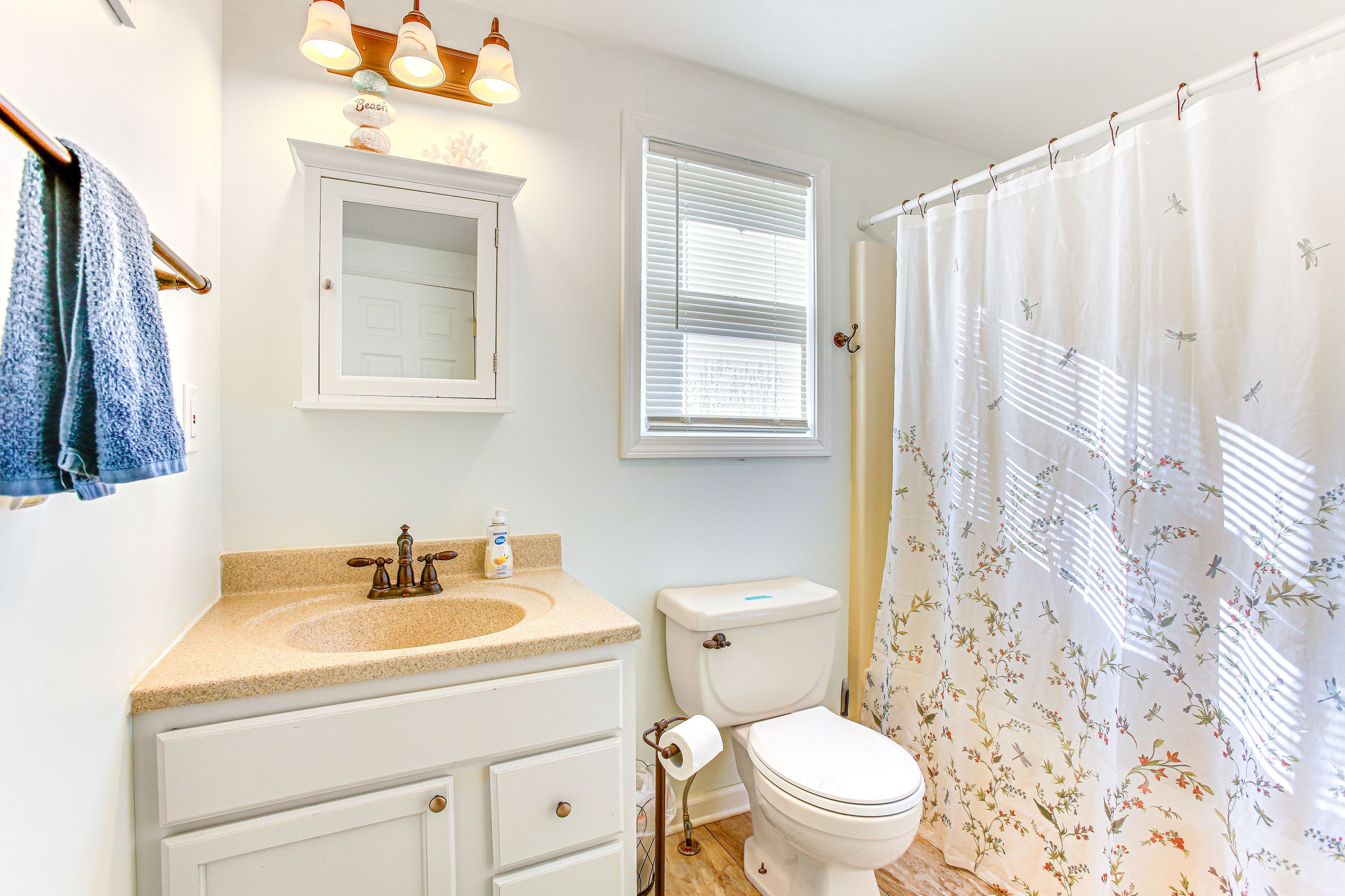 Bathroom | Towels Provided | 1st Floor