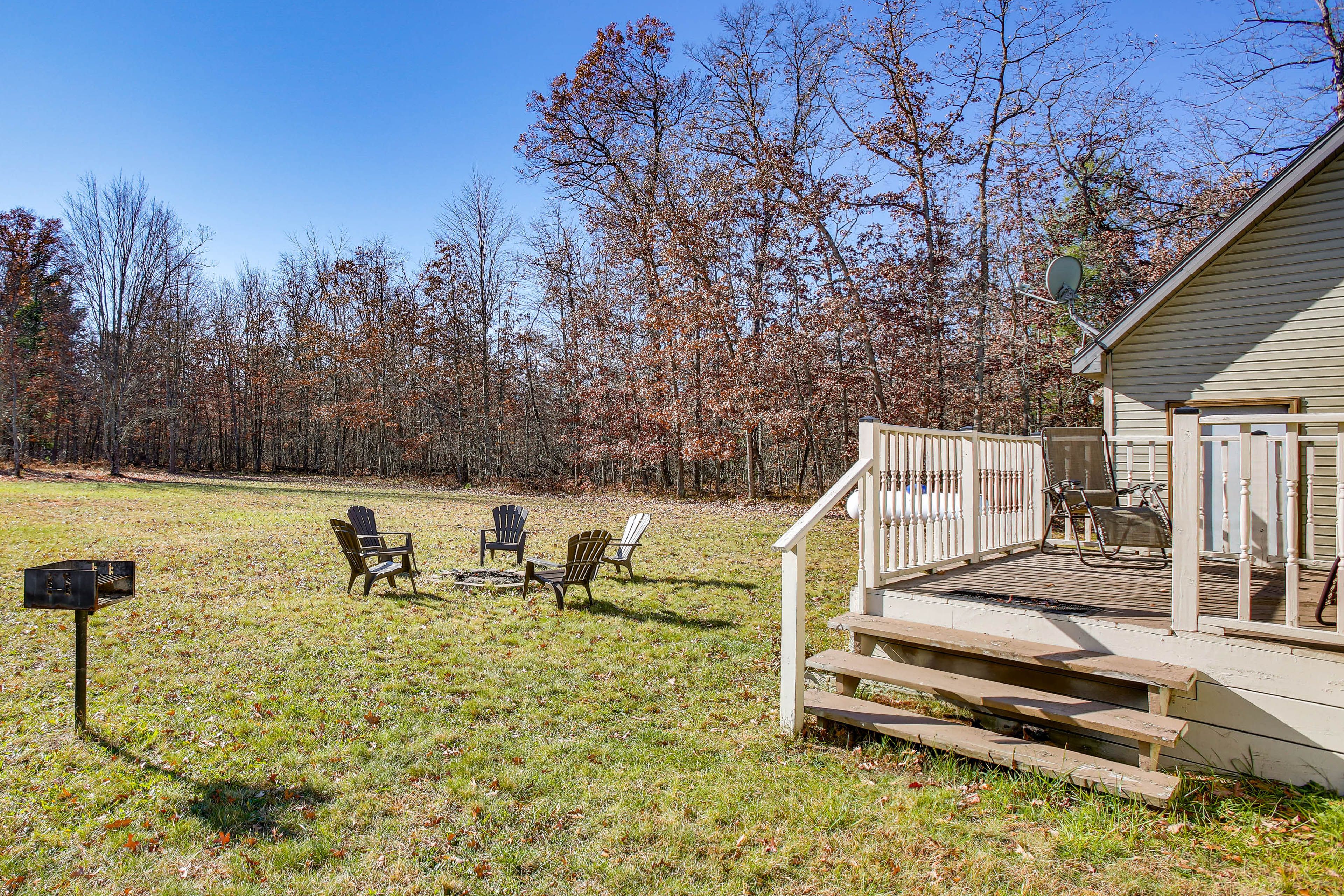 Wellston Vacation Rental | 4BR | 2BA | Stairs Required | 2,718 Sq Ft