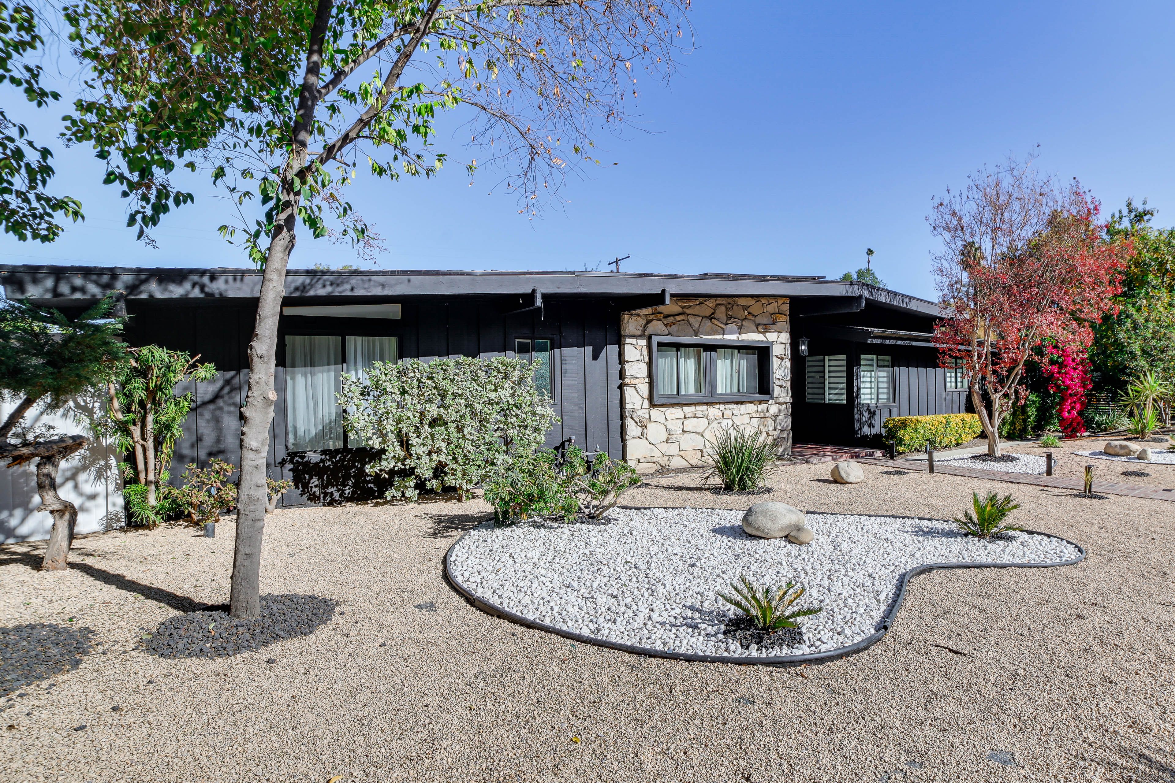 Property Exterior | Fenced-In Yard | Furnished Patio