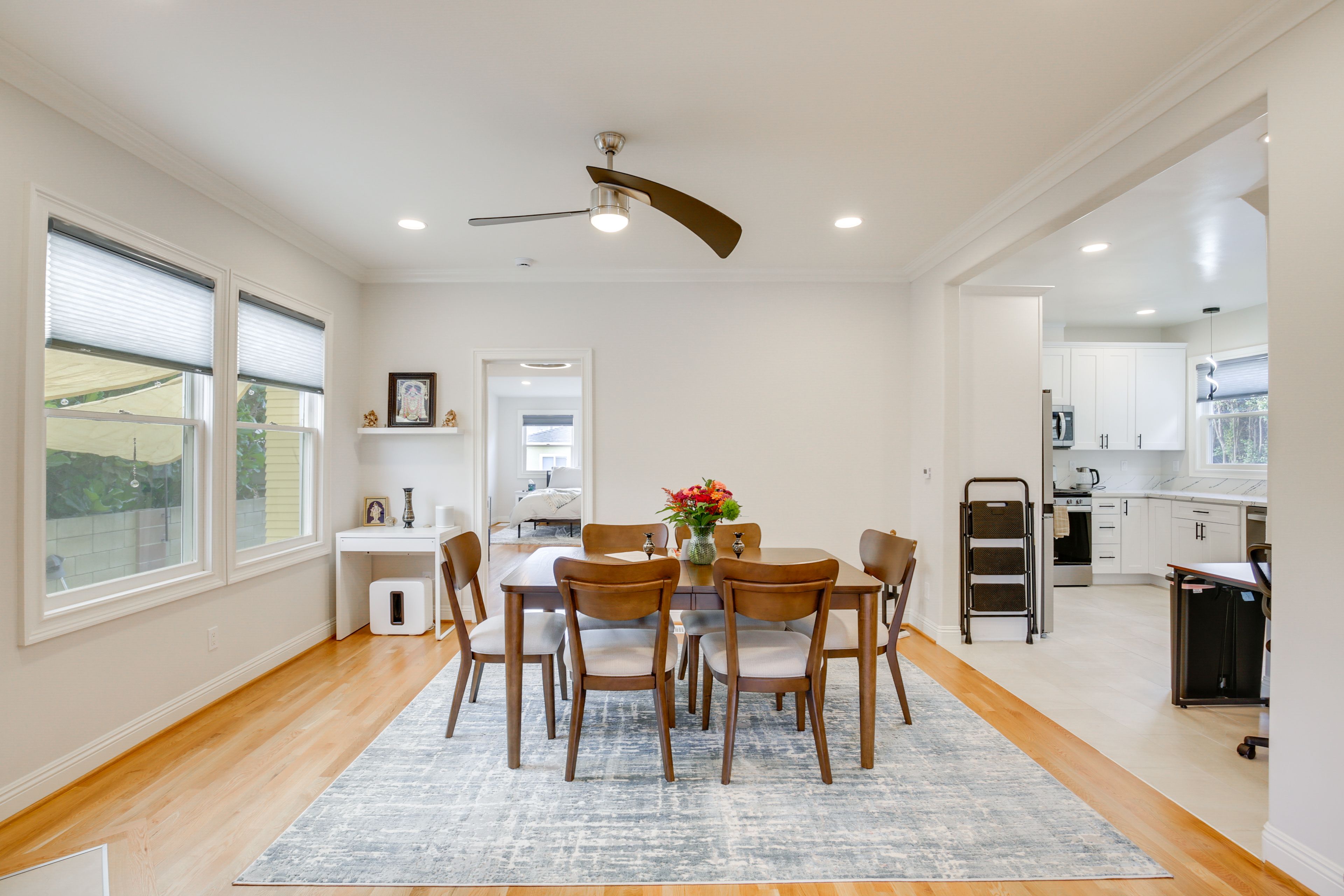 Dining Room | Dishware/Flatware Provided
