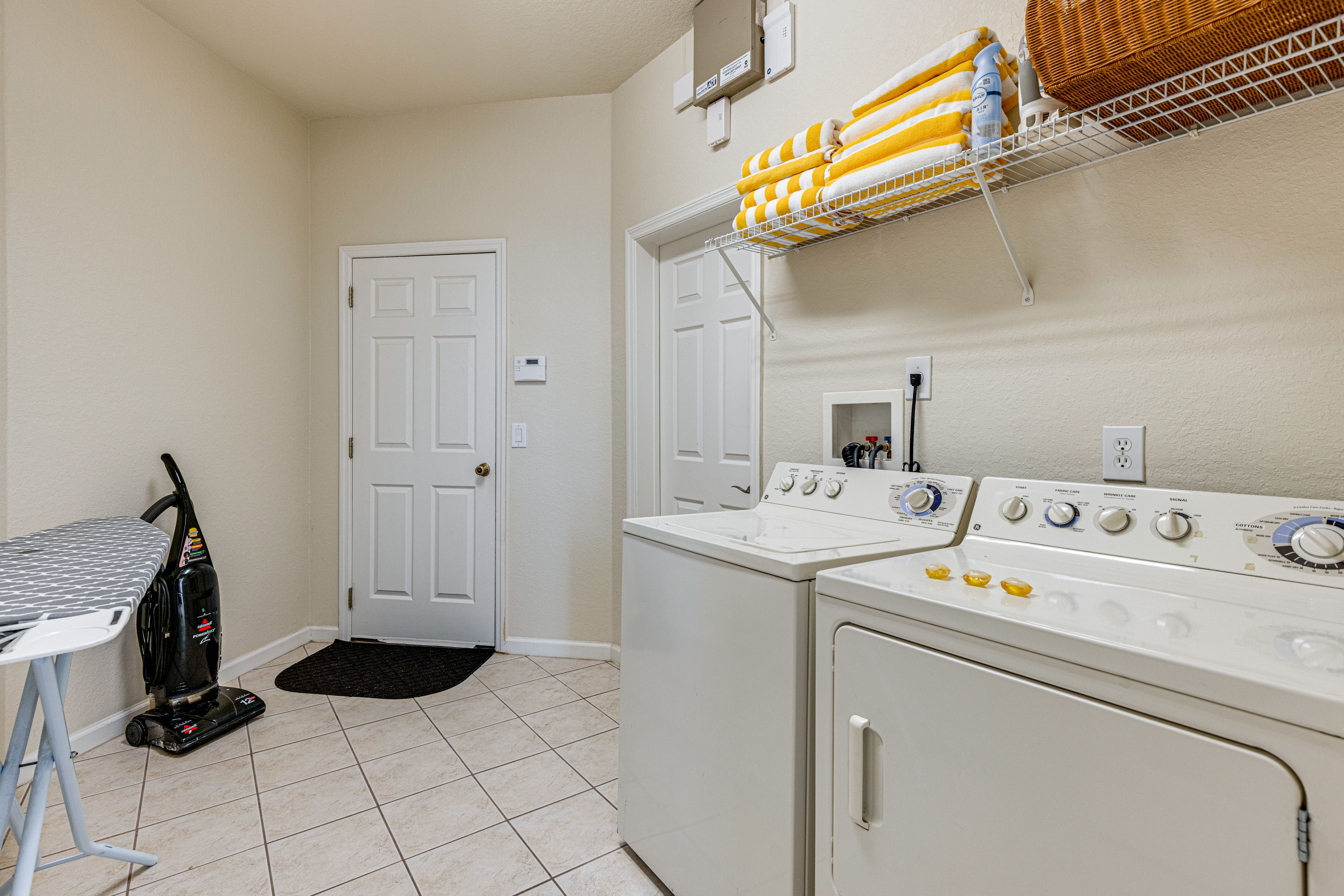 Washer & Dryer