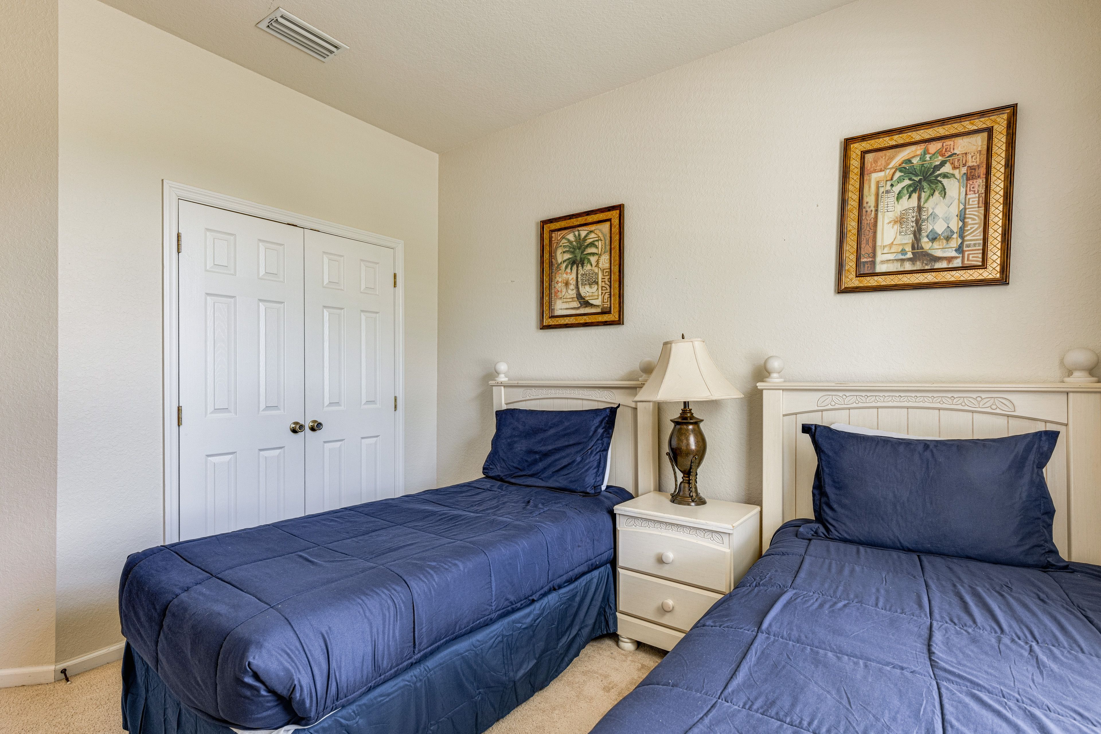 Bedroom 4 | 2 Twin Beds