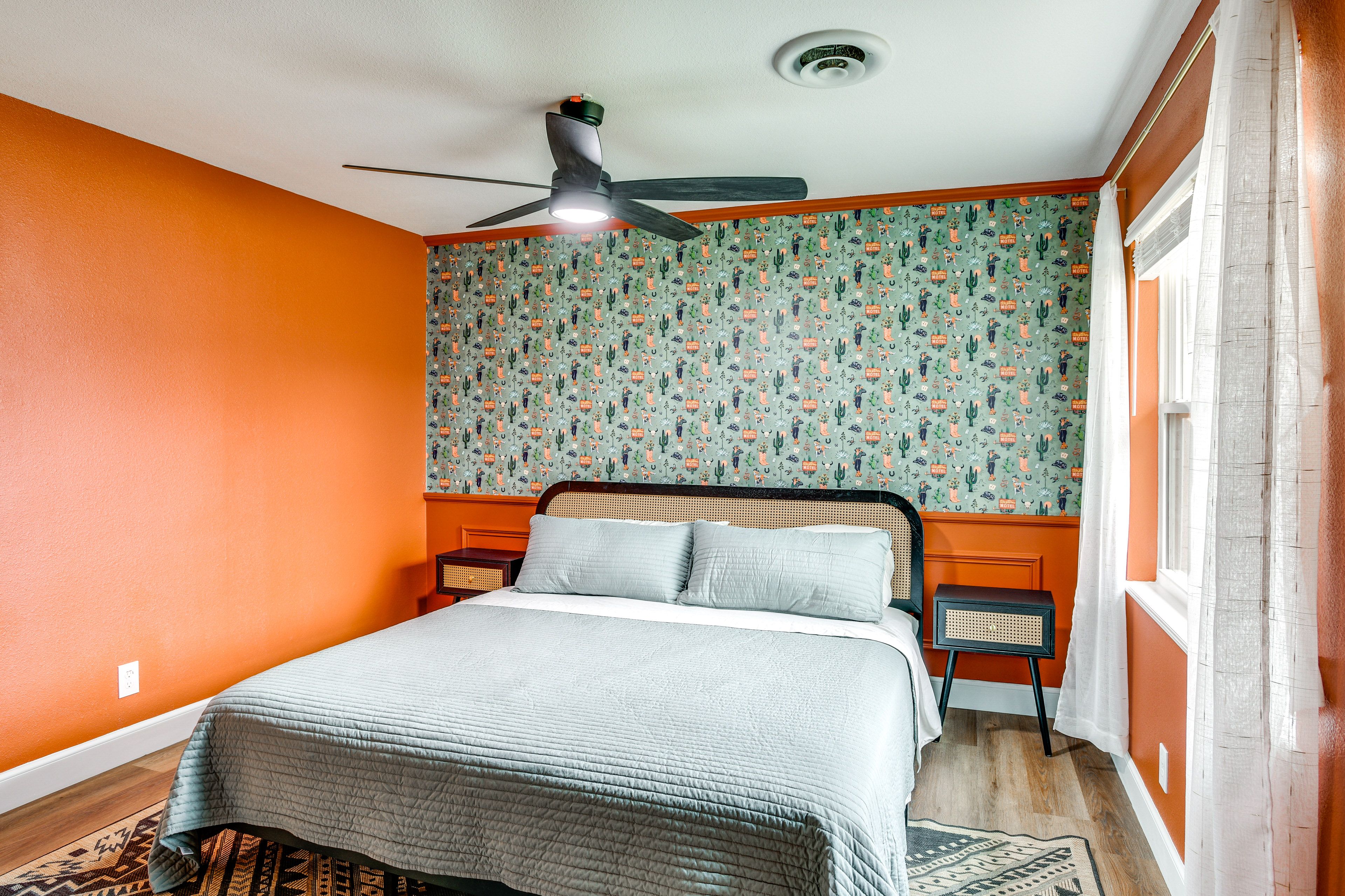 Bedroom 2 | King Bed | Hangers