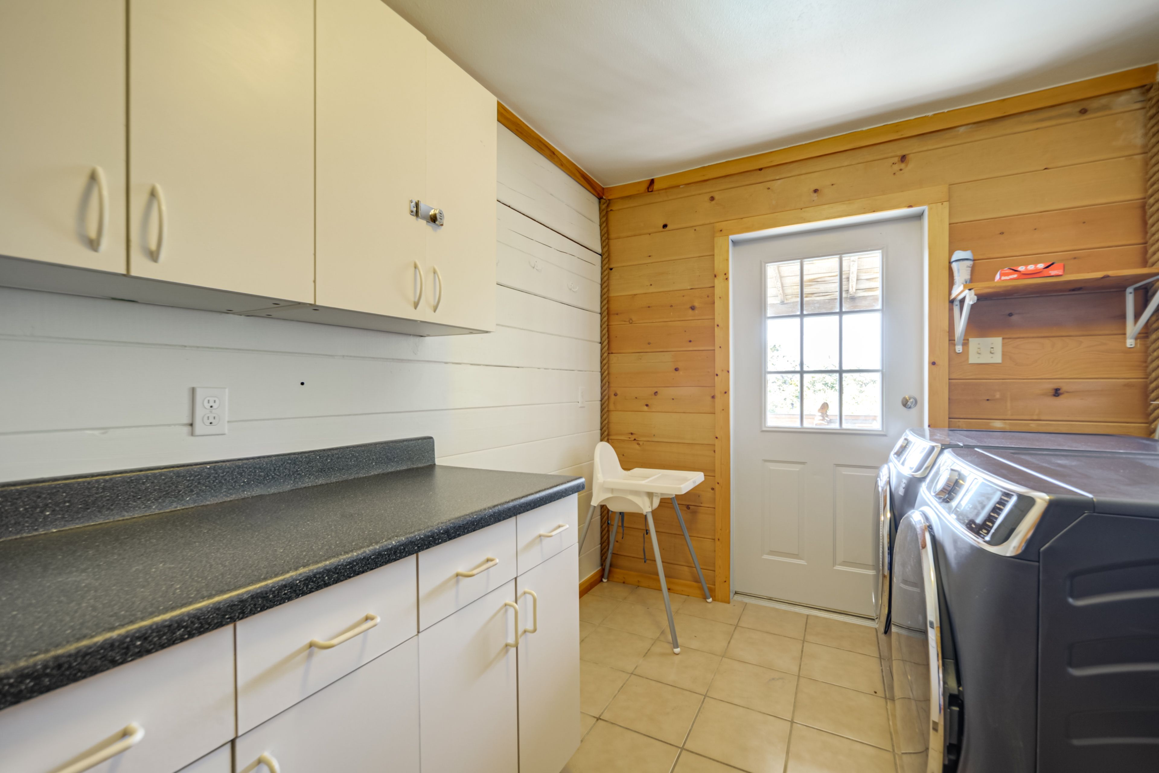 Laundry Room | Detergent Provided | 1st Floor