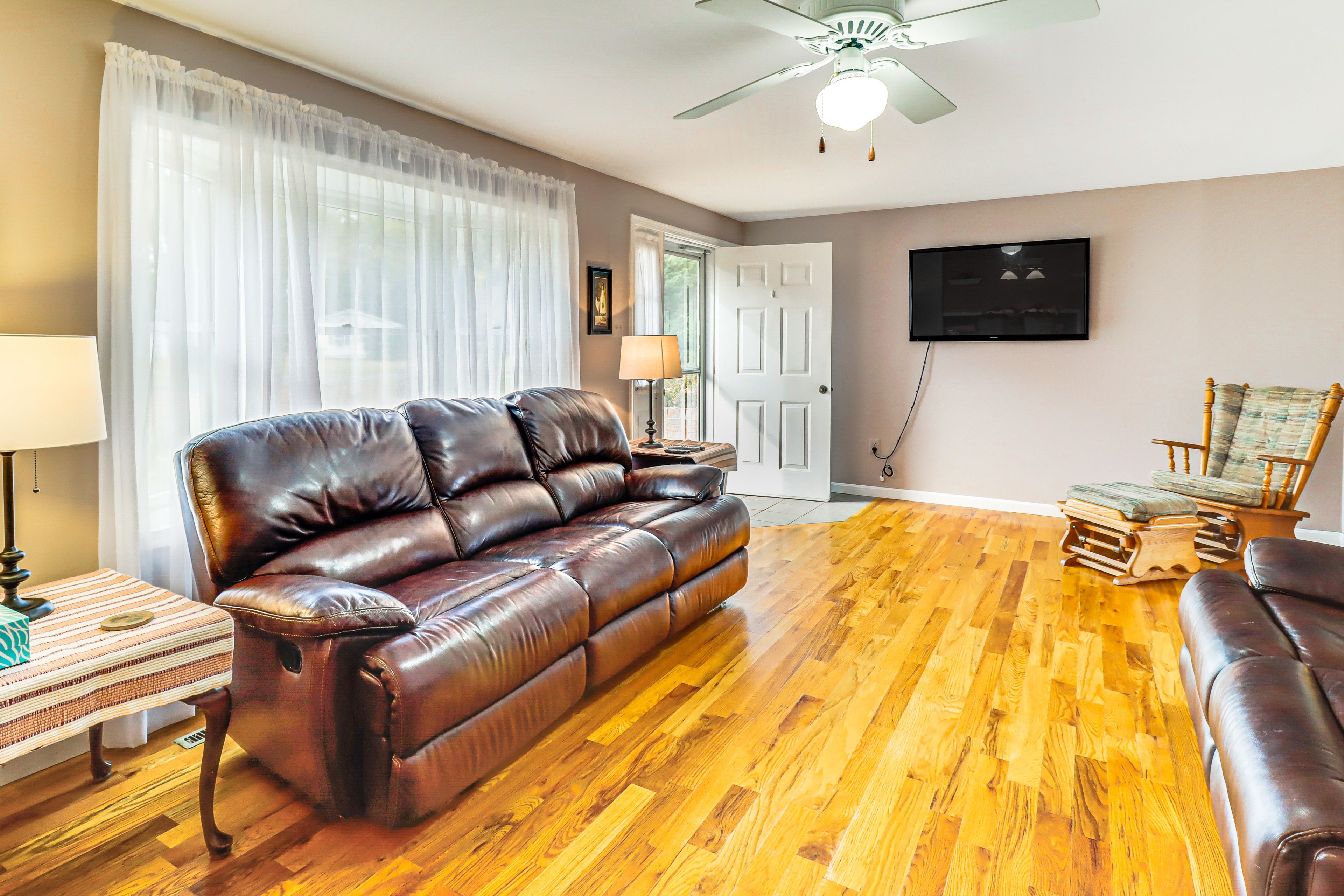 Living Room | Central A/C & Heating